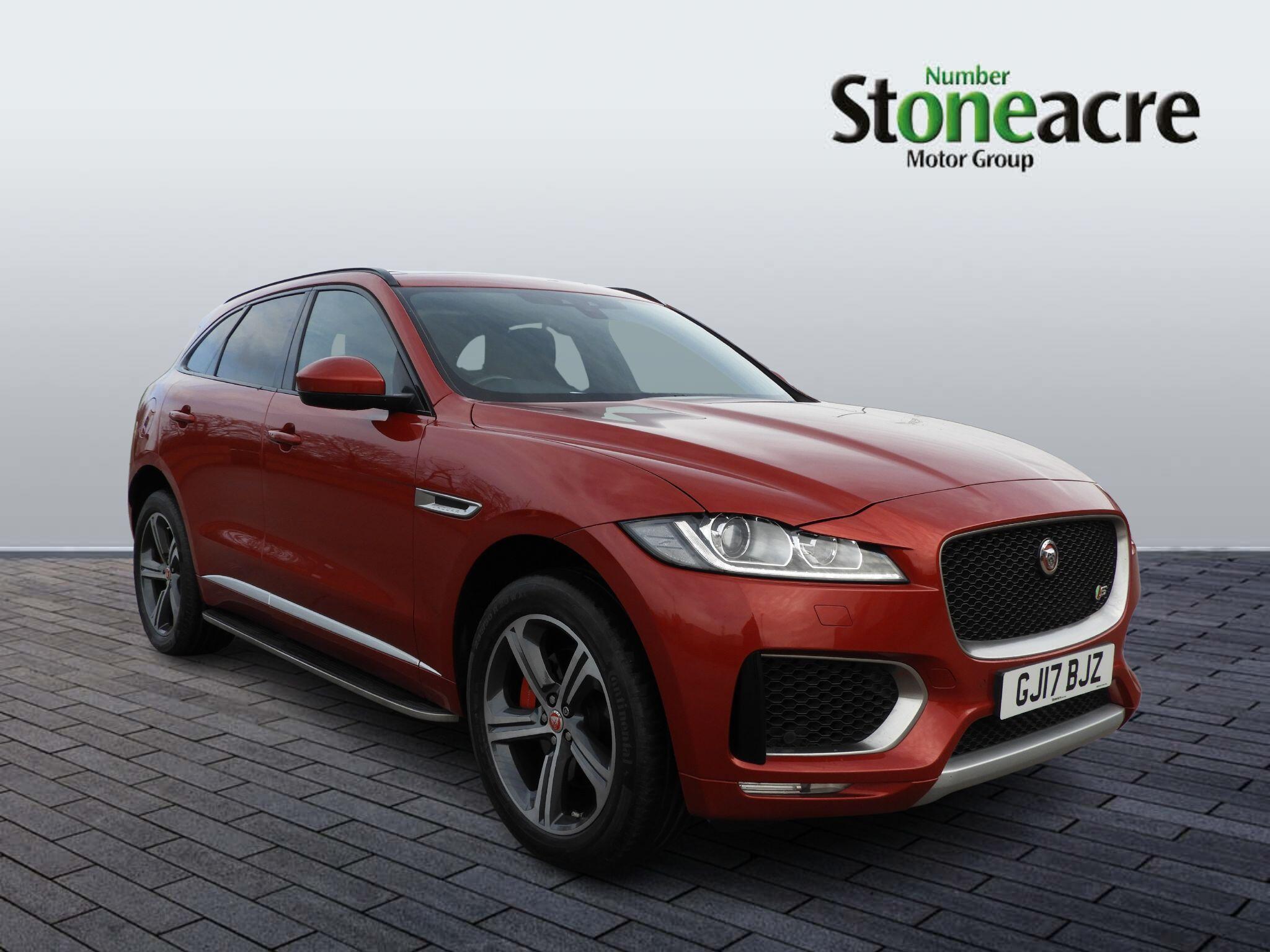 Jaguar F-Pace 3.0 D300 V6 S SUV 5dr Diesel Auto AWD Euro 6 (s/s) (300 ps) GJ17BJZ Image 1