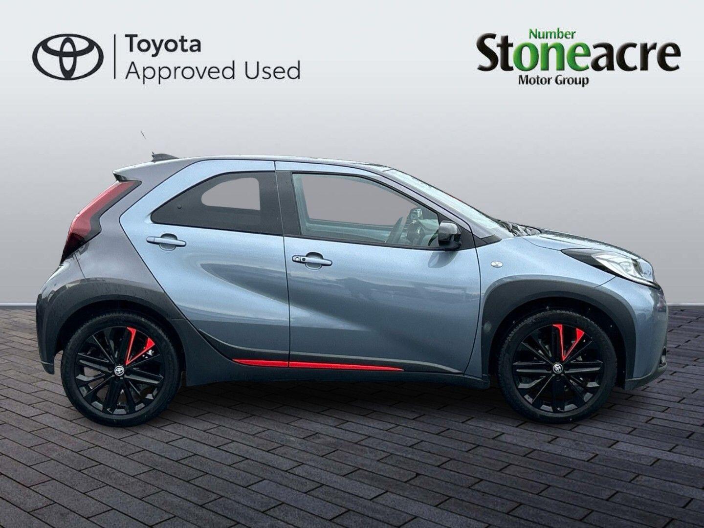 Toyota Aygo X 1.0 VVT-i Undercover x-shift Euro 6 (s/s) 5dr NJ73MYD Image 2