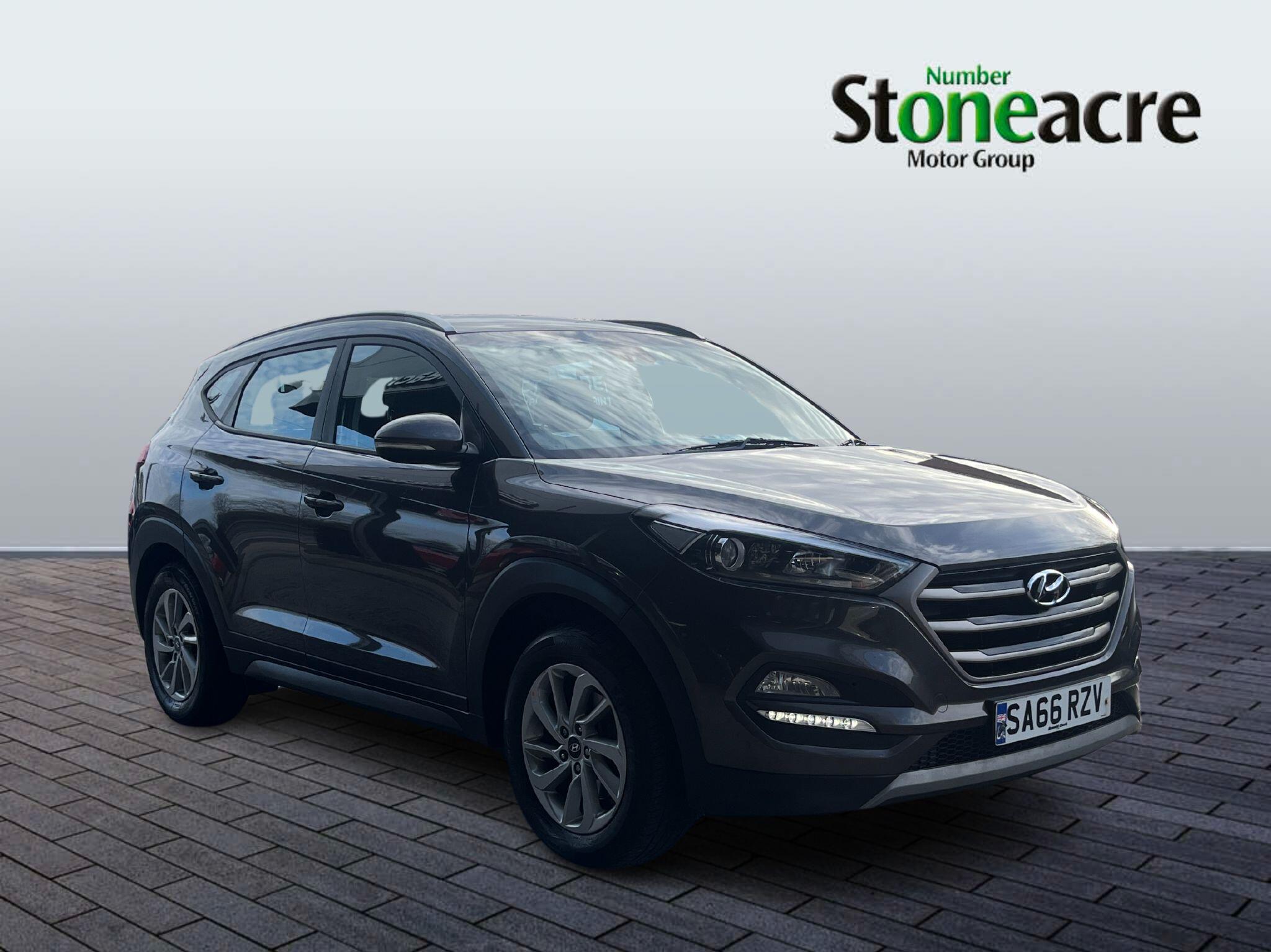 Hyundai TUCSON 1.7 CRDi Blue Drive SE Nav SUV 5dr Diesel Manual Euro 6 (s/s) (116 ps) SA66RZV Image 1