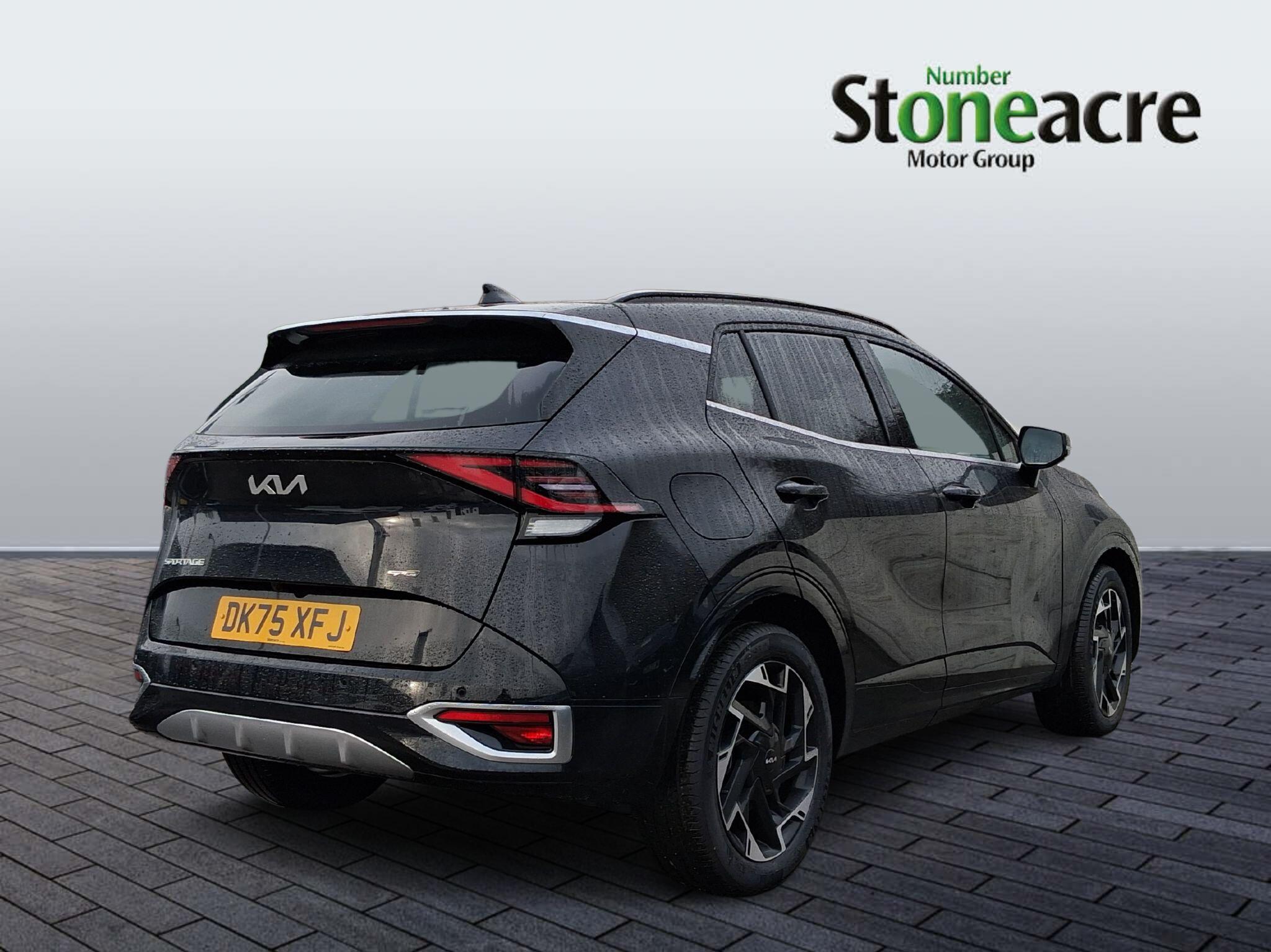 Kia Sportage Plug-In Hybrid 1.6 T-GDi 13.8kWh GT-Line Auto AWD Euro 6 (s/s) 5dr DK75XFJ Image 3