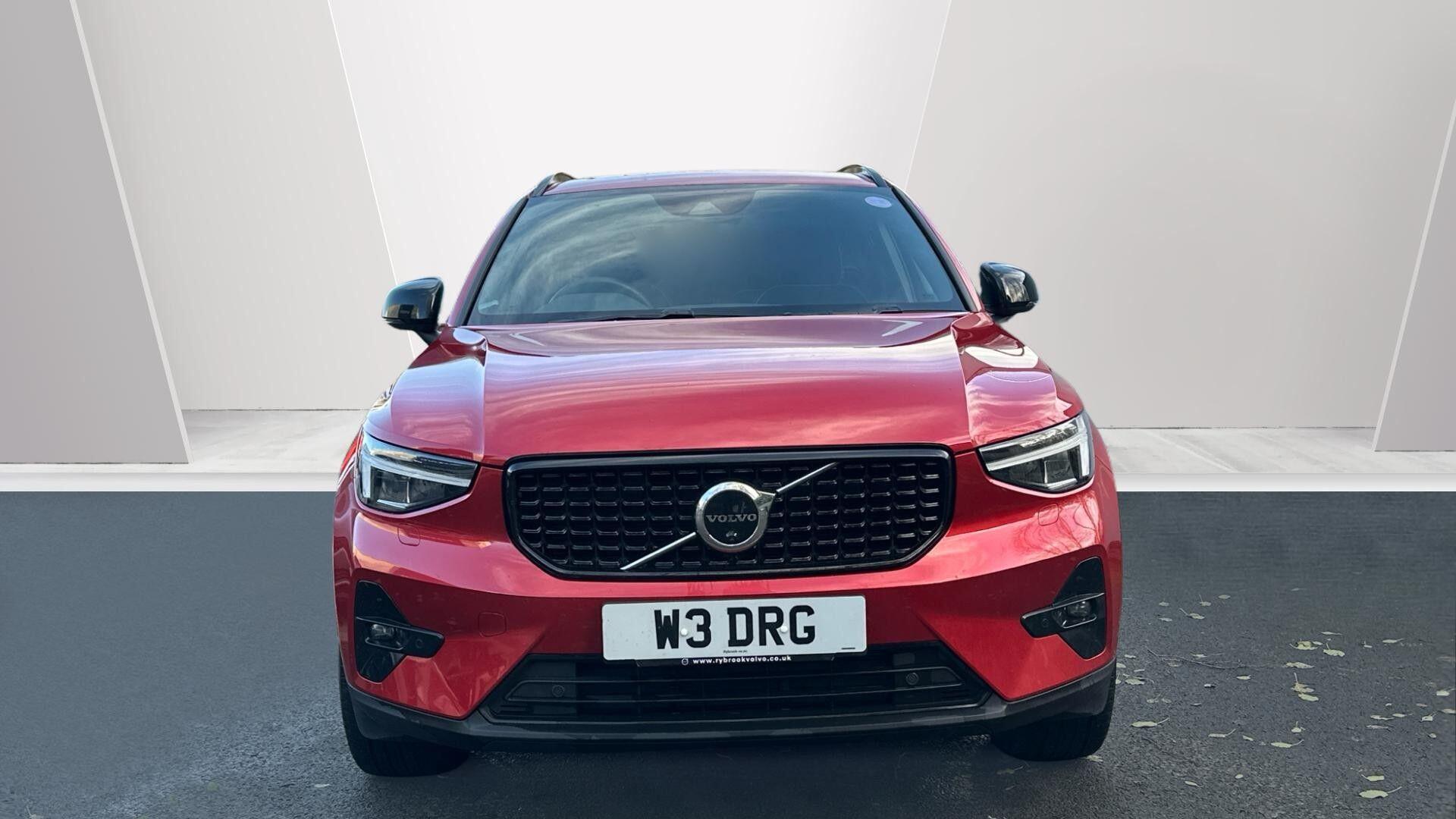 Volvo XC40 Recharge 1.5h T5 Recharge 10.7kWh Ultimate Dark SUV 5dr Petrol Plug-in Hybrid Auto Euro 6 (s/s) (262 ps) PL72WKZ Image 2