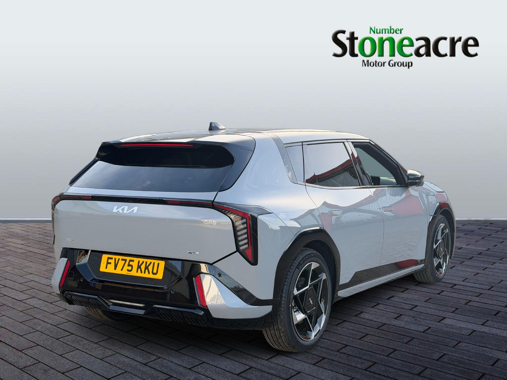 Kia EV4 81.4kWh GT-Line Auto 5dr FV75KKU Image 3