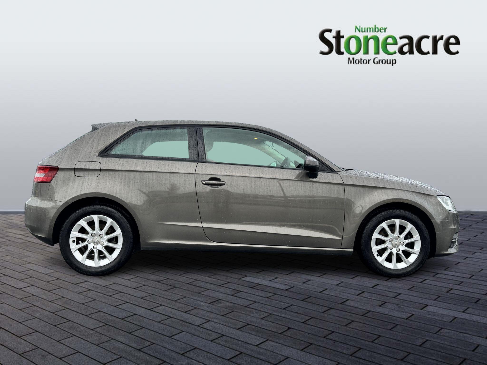 Audi A3 1.4 TFSI SE S Tronic Euro 5 (s/s) 3dr OY14HXZ Image 2