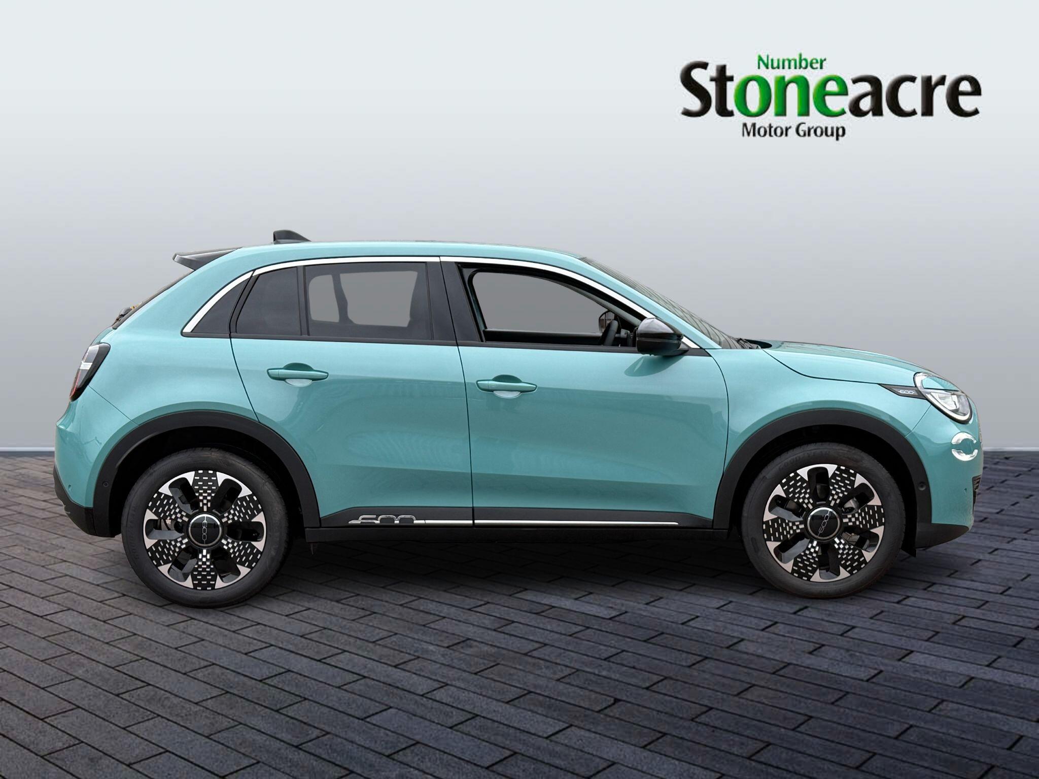 Fiat 600e New Fiat 600e La Prima 54kwh 154hp FX75CWZ Image 2