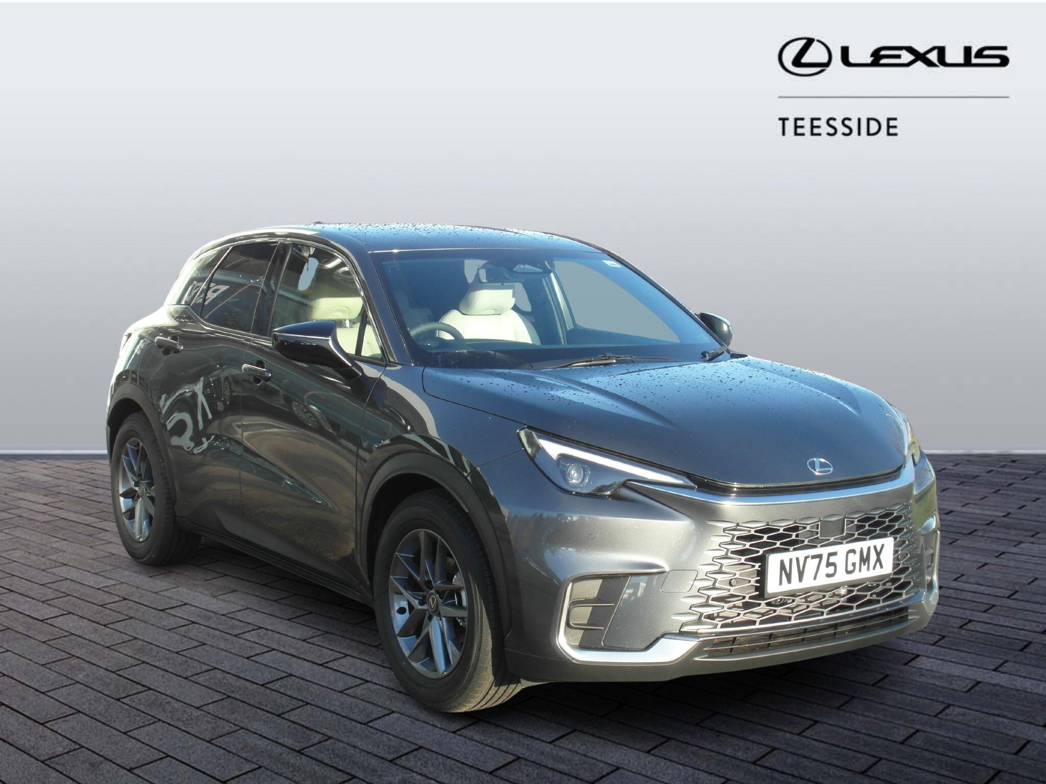 Lexus LBX 1.5 VVT-iE Premium E-CVT Euro 6 (s/s) 5dr NV75GMX Image 1