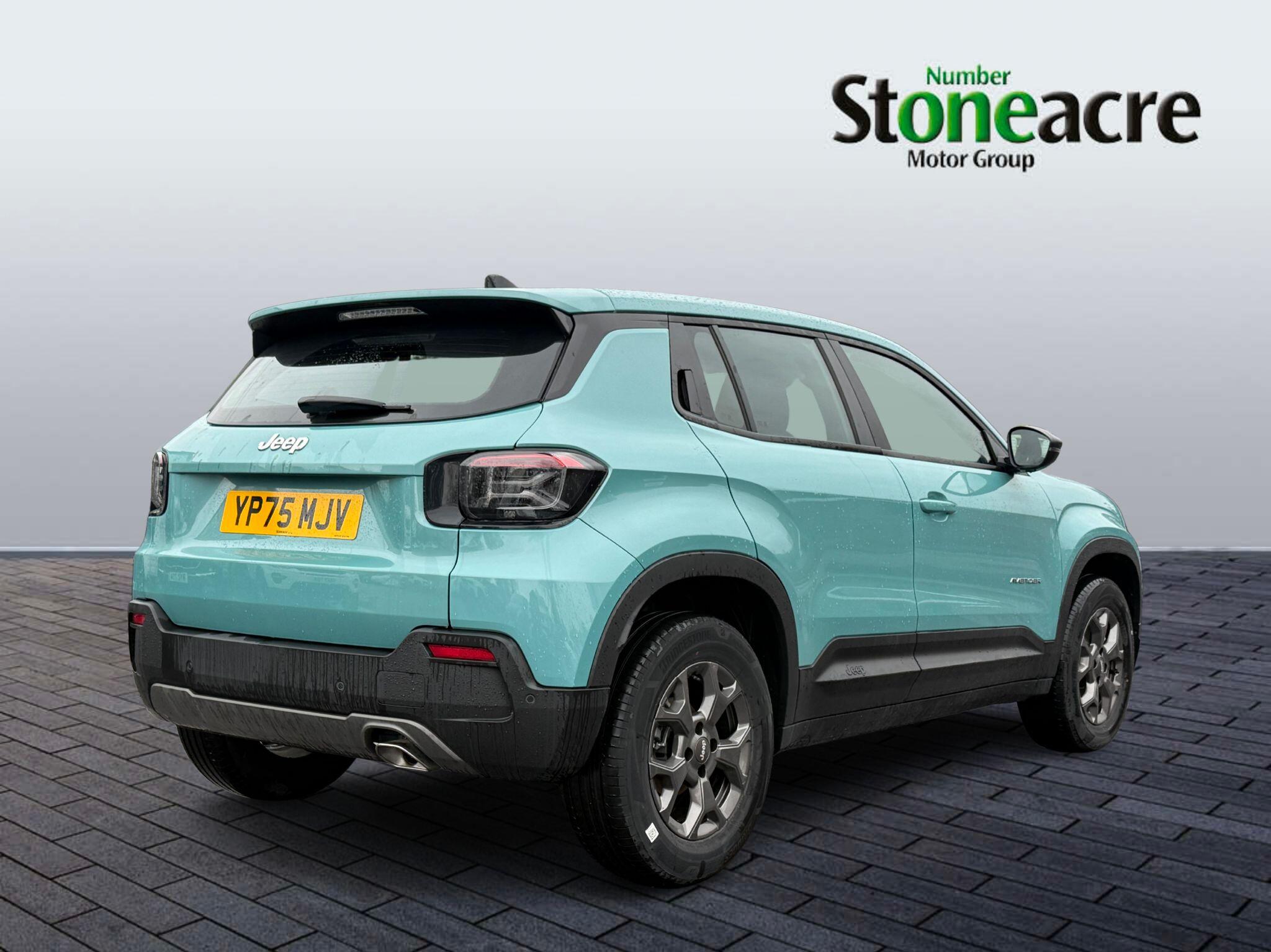 Jeep Avenger e-Hybrid 1.2 e-Hybrid MHEV Longitude e-DCT Euro 6 (s/s) 5dr YP75MJV Image 3
