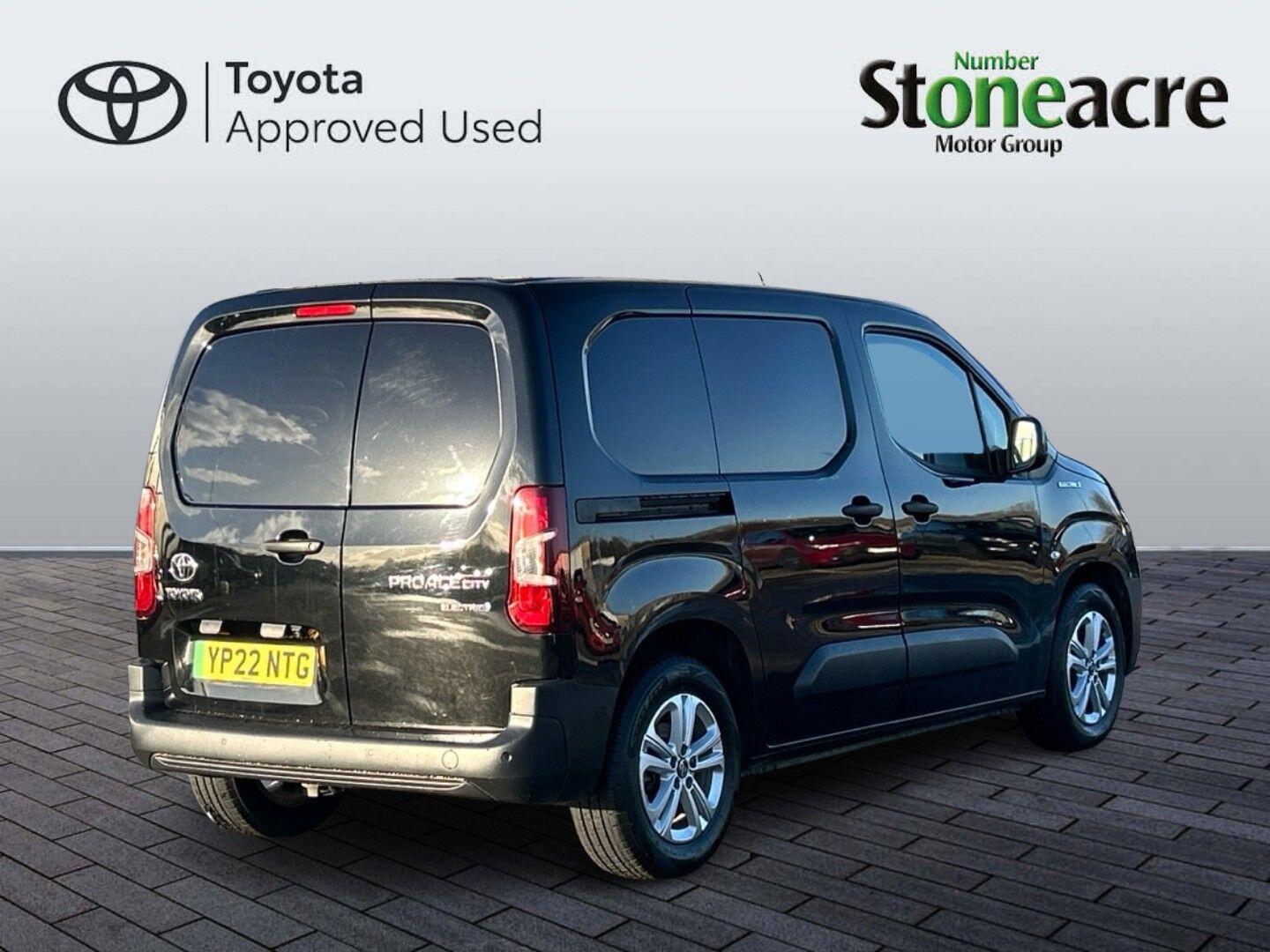 Toyota Proace City Icon Van 50kWh Auto YP22NTG Image 3