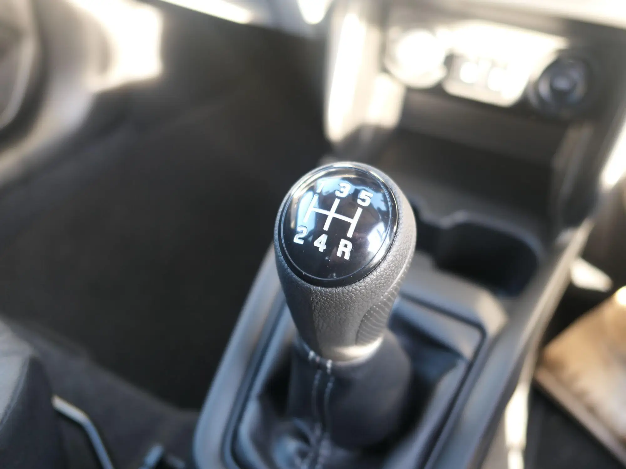 Suzuki Swift Image 10