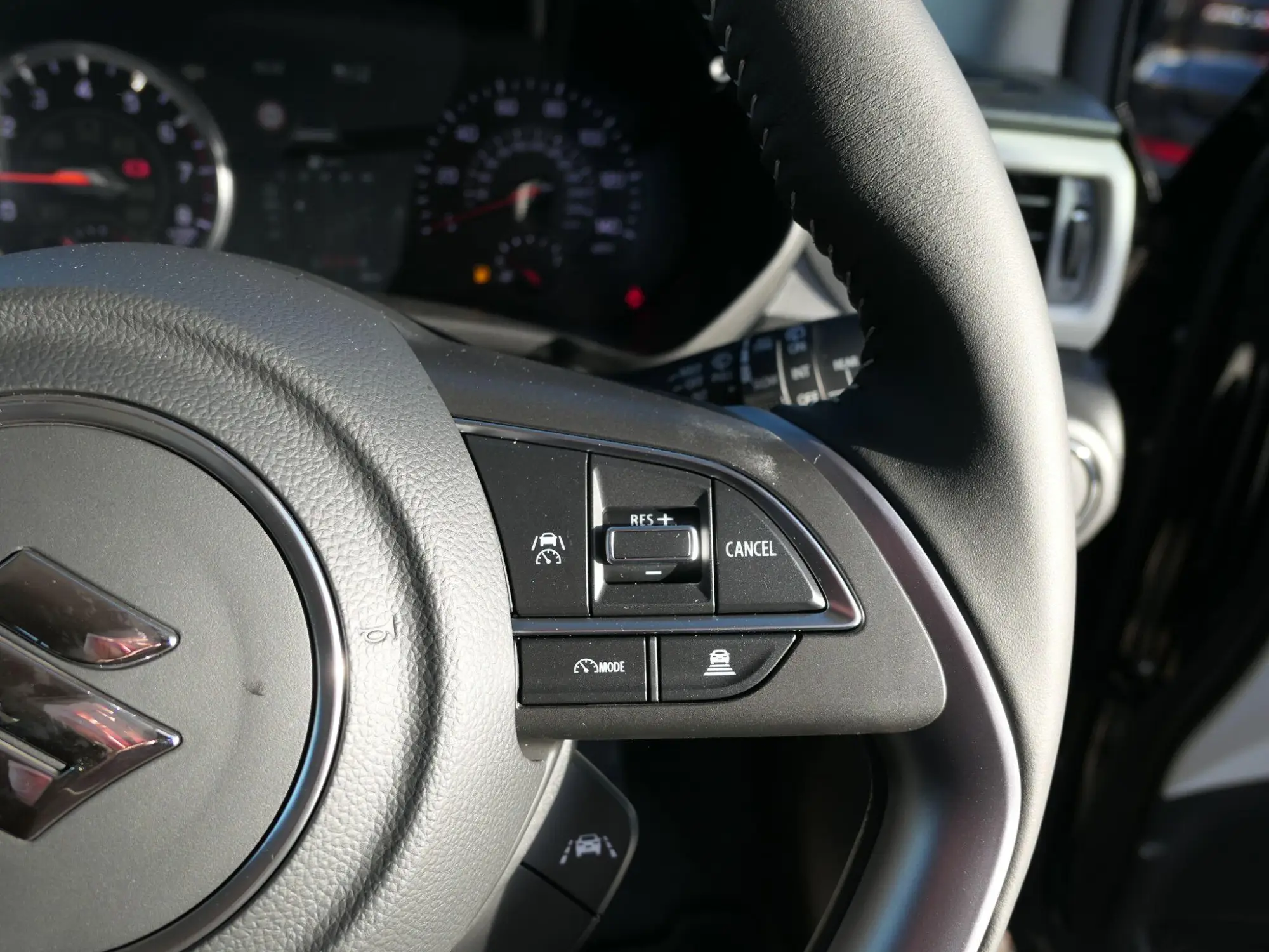 Suzuki Swift Image 14
