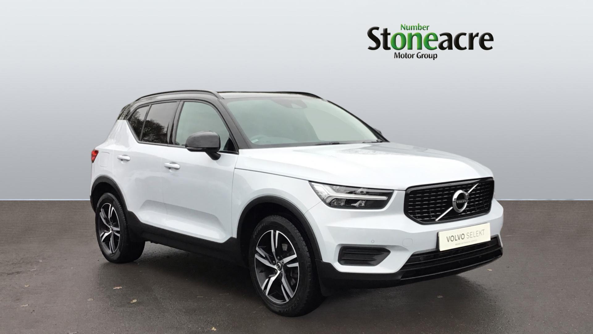 Volvo XC40 R-Design T3 (163 hp) Auto FV71YXA Image 1