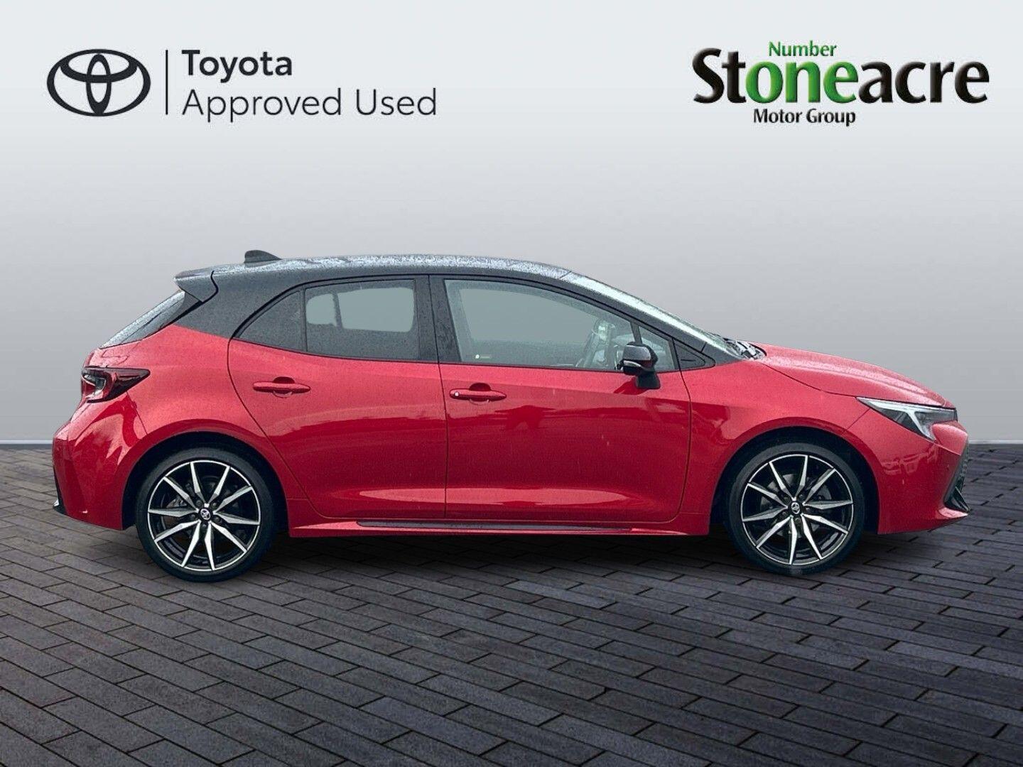 Toyota Corolla Hatchback 2.0 VVT-i Hybrid GR Sport 5dr CVT ND23EPO Image 2