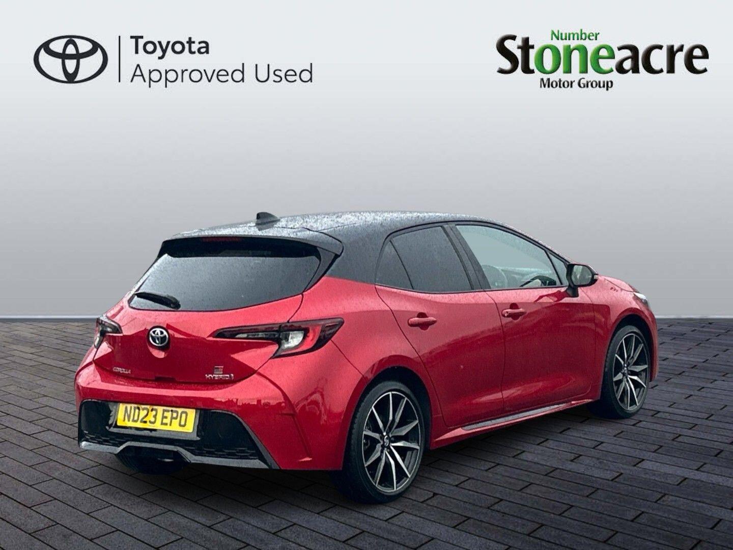 Toyota Corolla Hatchback 2.0 VVT-i Hybrid GR Sport 5dr CVT ND23EPO Image 3