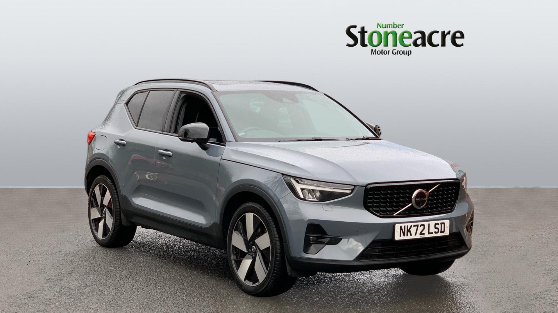 Volvo XC40 Recharge 1.5h T5 Recharge 10.7kWh Ultimate Dark SUV 5dr Petrol Plug-in Hybrid Auto Euro 6 (s/s) (262 ps) NK72LSD Image 1