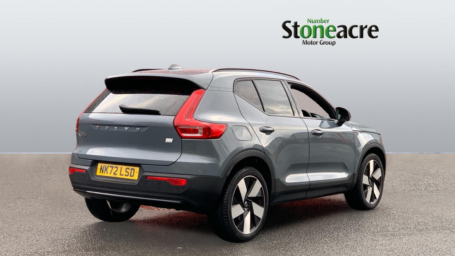 Volvo XC40 Recharge 1.5h T5 Recharge 10.7kWh Ultimate Dark SUV 5dr Petrol Plug-in Hybrid Auto Euro 6 (s/s) (262 ps) NK72LSD Image 2