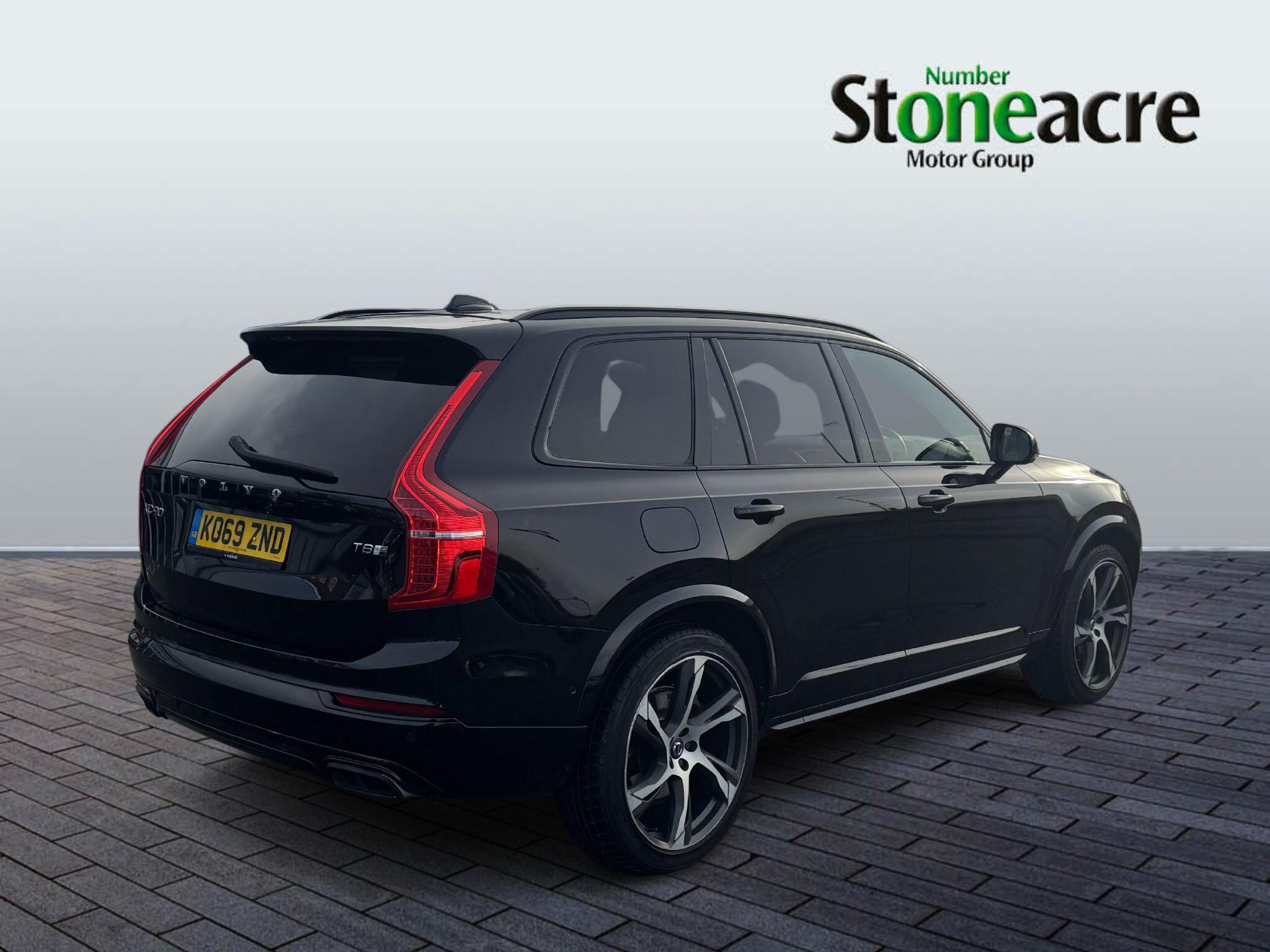 Volvo XC90 2.0h T8 Twin Engine 11.6kWh R-Design Pro Auto 4WD Euro 6 (s/s) 5dr KO69ZND Image 3