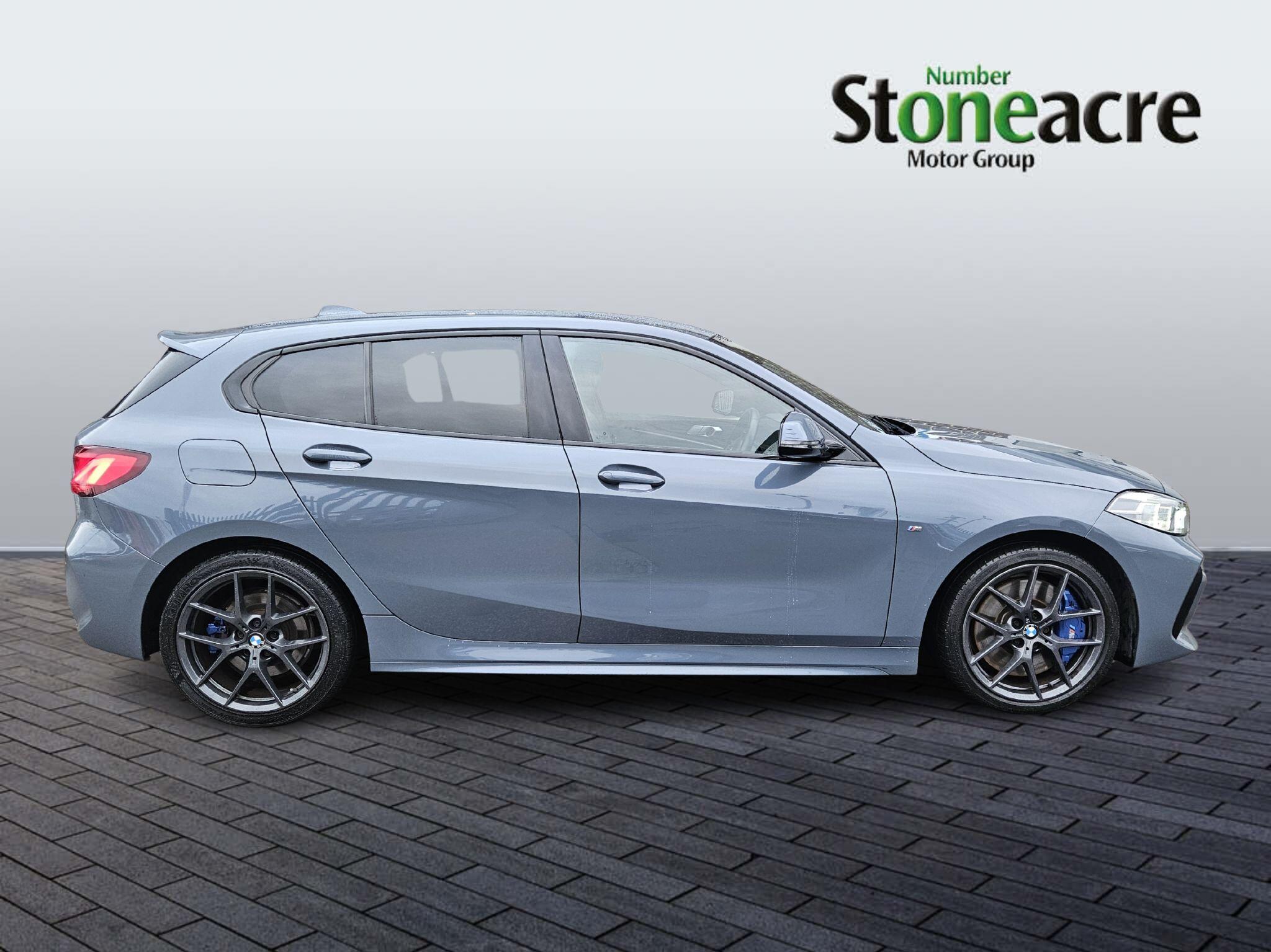 BMW 1 Series 2.0 118d M Sport Euro 6 (s/s) 5dr YF70DKE Image 2