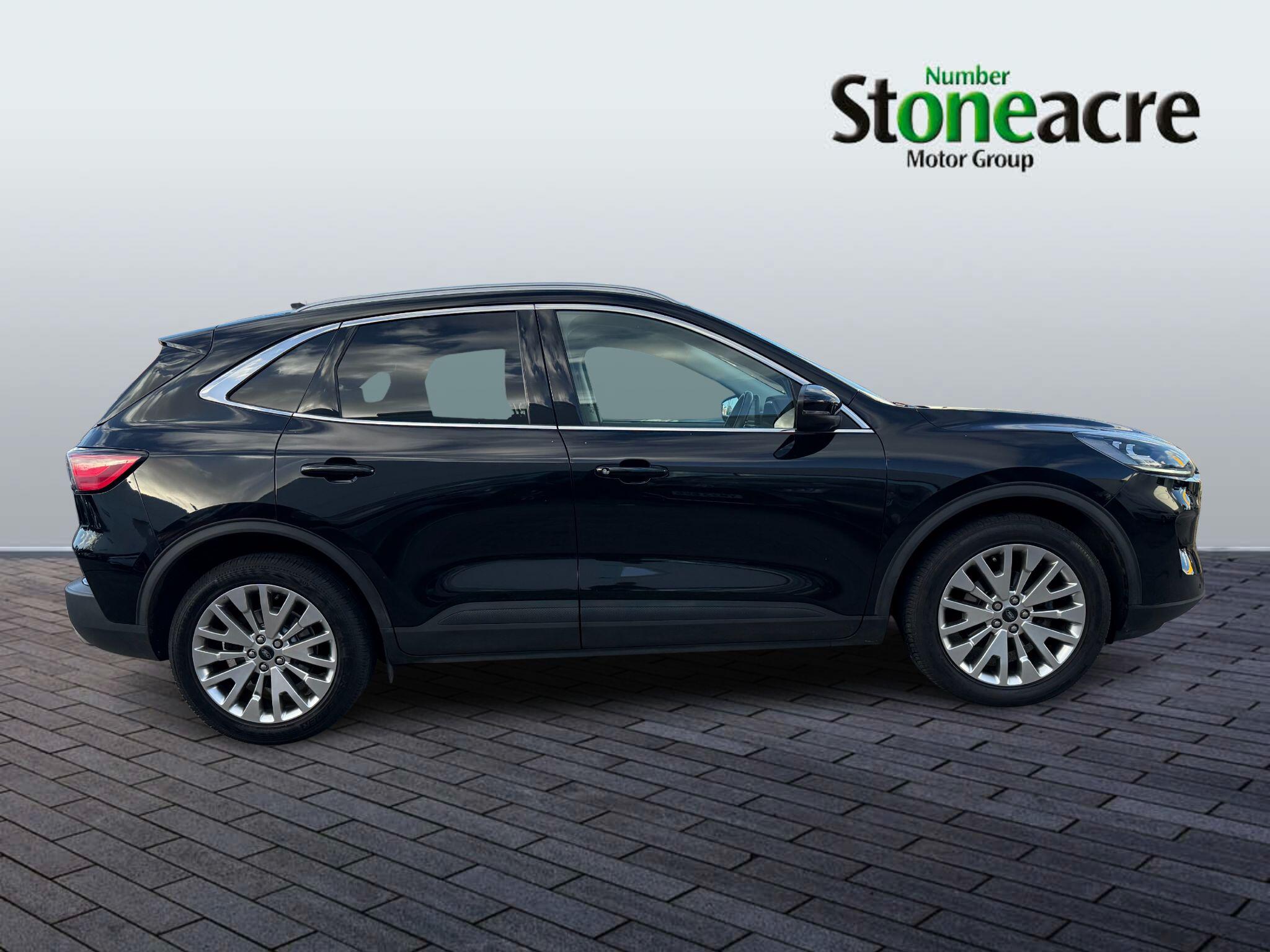 Ford Kuga 1.5 EcoBoost 150 Titanium 5dr HV70WSL Image 2