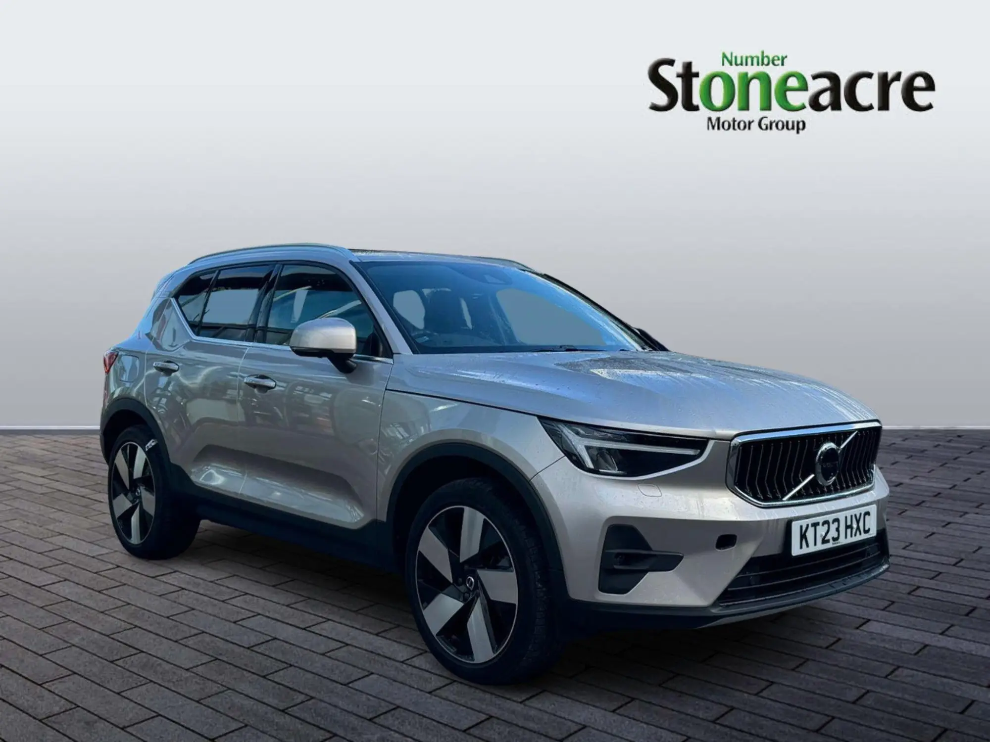 Volvo XC40 1.5h T5 Recharge 10.7kWh Ultimate Bright Auto Euro 6 (s/s) 5dr KT23HXC Image 1