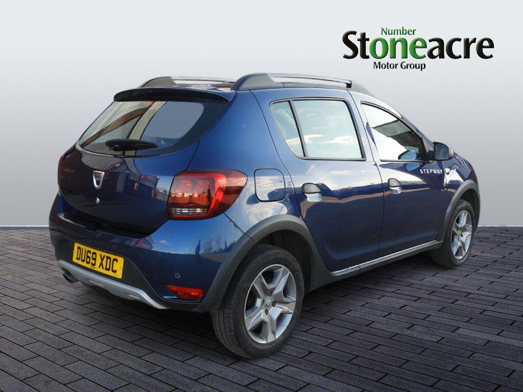 Dacia Sandero Stepway 0.9 TCe Comfort 5dr DU69XDC Image 3