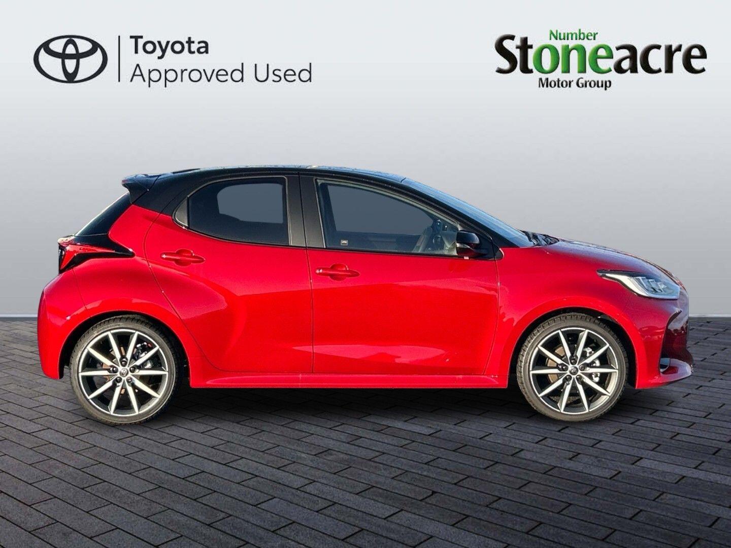 Toyota Yaris 1.5 VVT-h GR SPORT E-CVT Euro 6 (s/s) 5dr NA75CXM Image 2