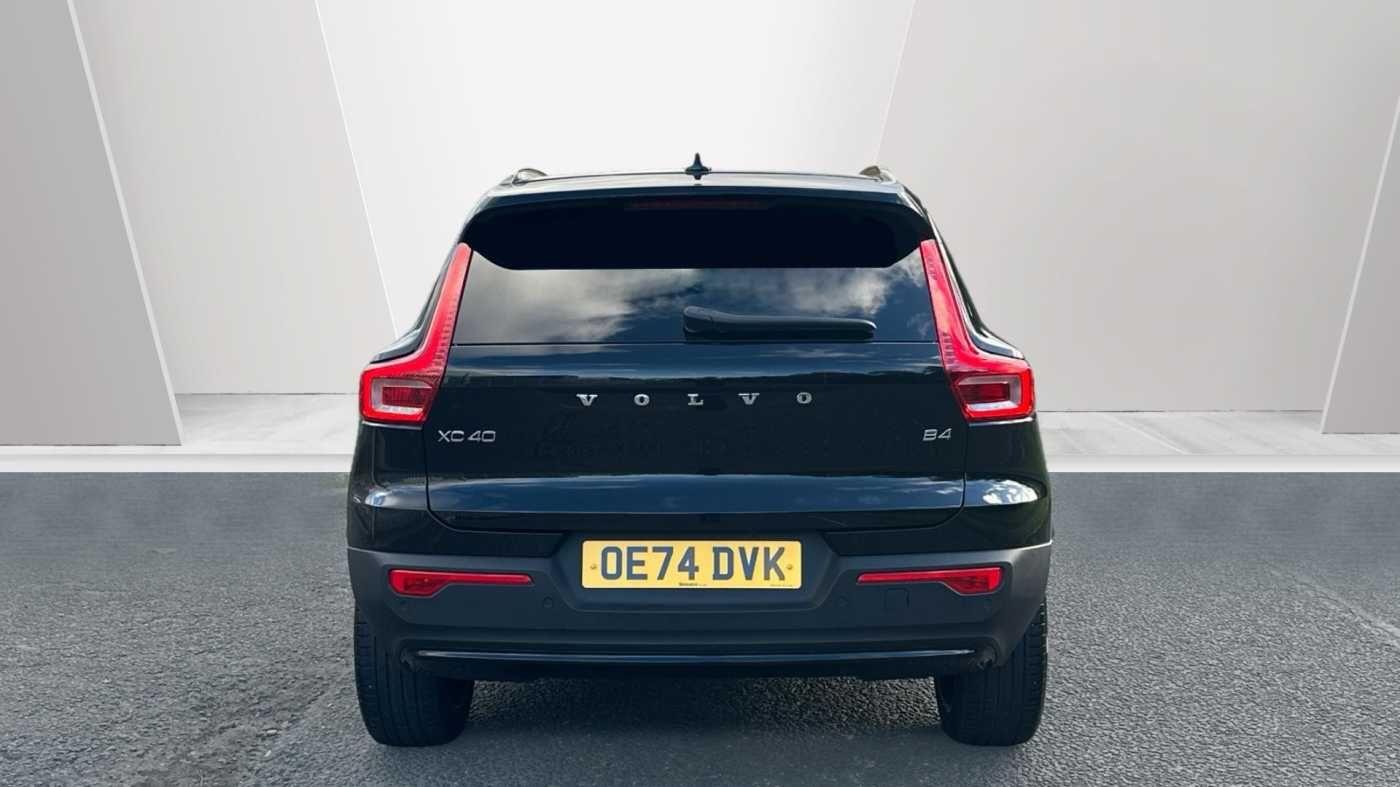 Volvo XC40 2.0 B4 MHEV Ultra Dark DCT Auto Euro 6 (s/s) 5dr OE74DVK Image 3