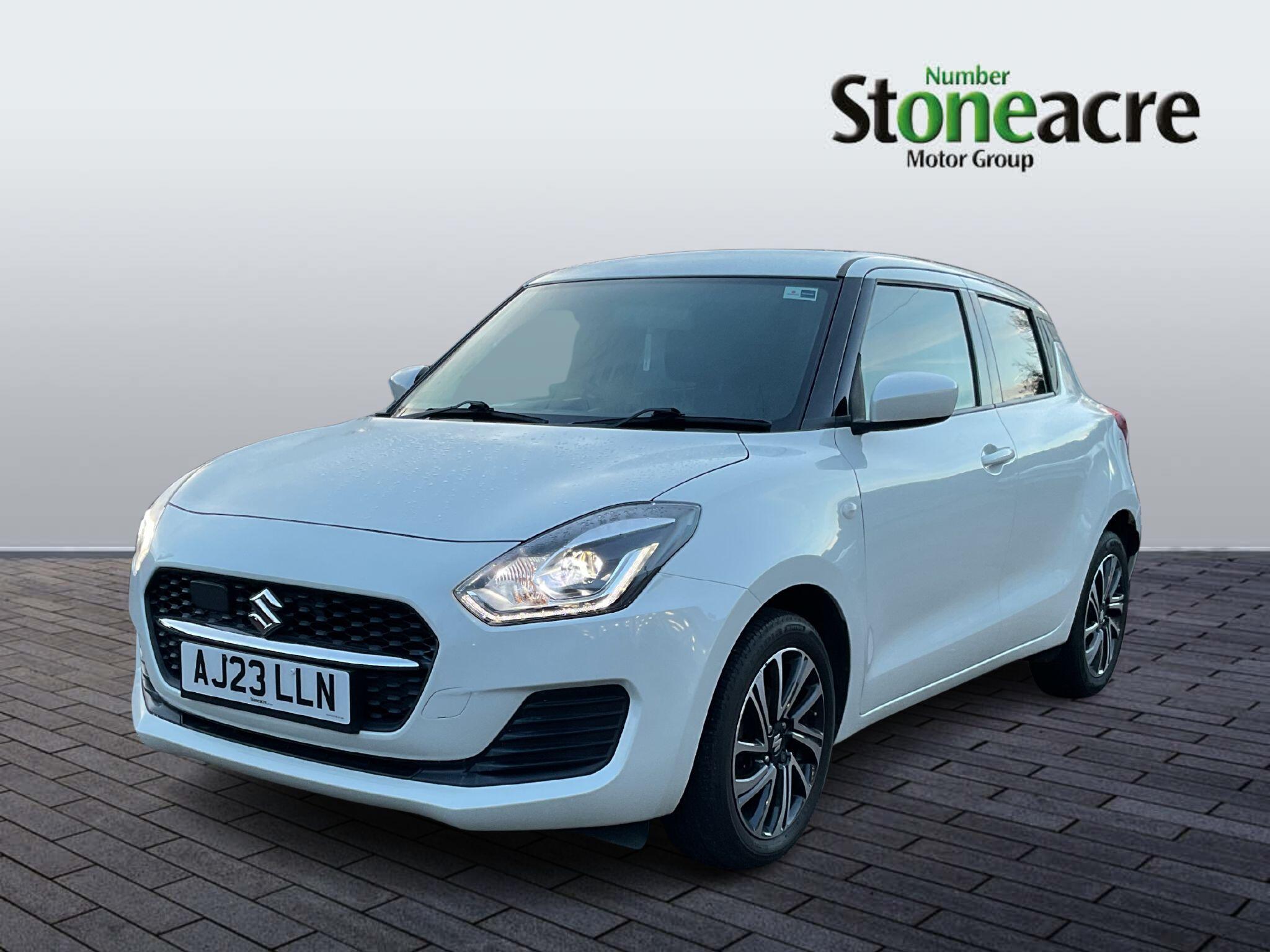 Suzuki Swift 1.2 Dualjet 83 12V Hybrid SZ-L 5dr AJ23LLN Image 3