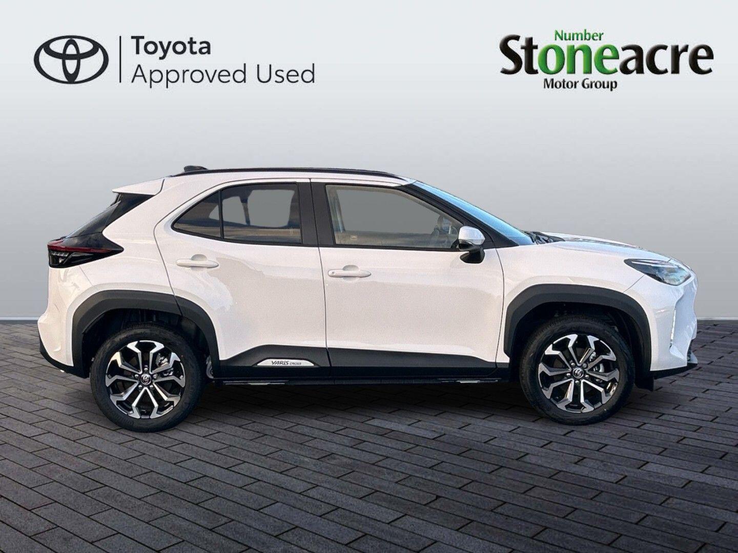 Toyota Yaris Cross 1.5 Hybrid Design 5dr CVT NK75ZPX Image 2