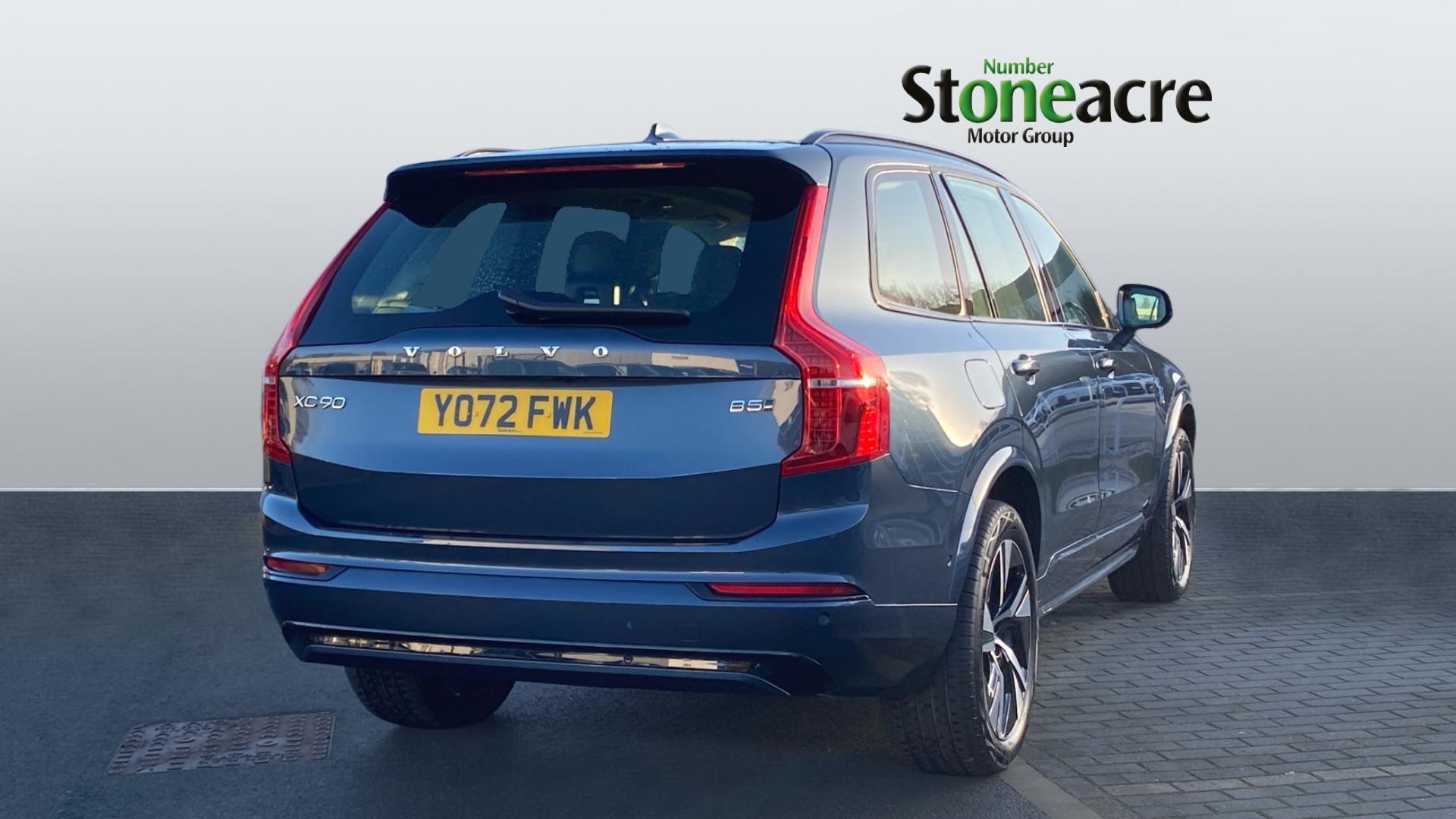 Volvo XC90 2.0 B5D [235] Plus Dark 5dr AWD Geartronic YO72FWK Image 2