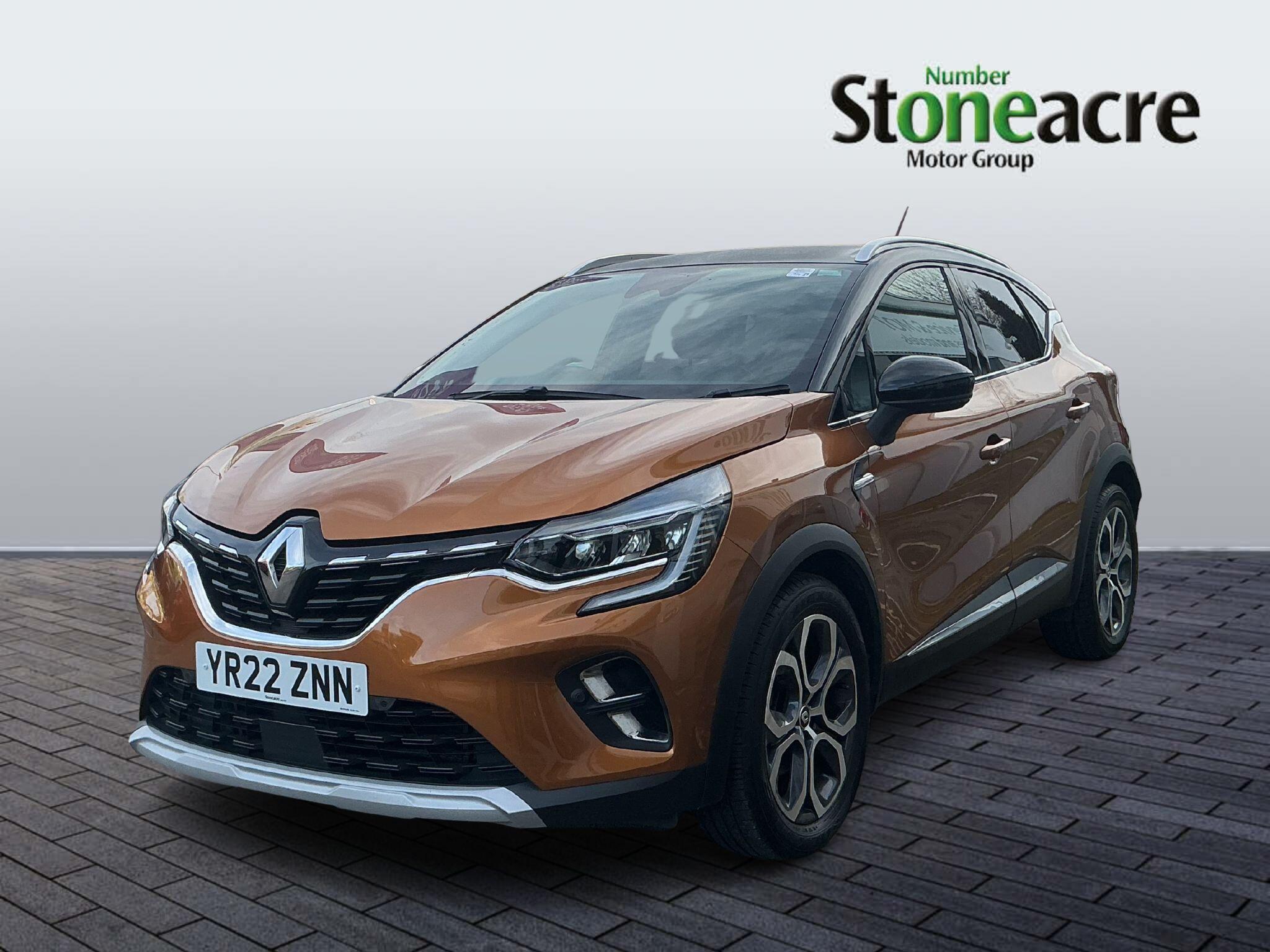 Renault Captur E-Tech 1.6 E-TECH SE Edition Auto Euro 6 (s/s) 5dr YR22ZNN Image 3