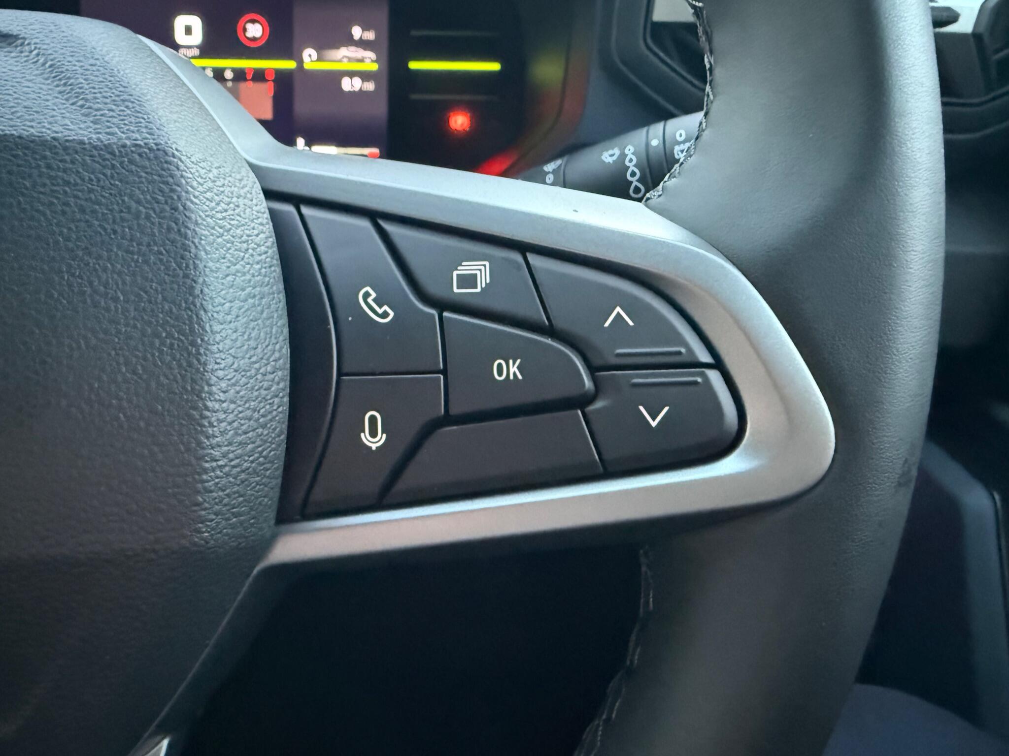 Dacia Duster 1.2 TCe MHEV Journey Euro 6 (s/s) 5dr YS75LSU Image 2