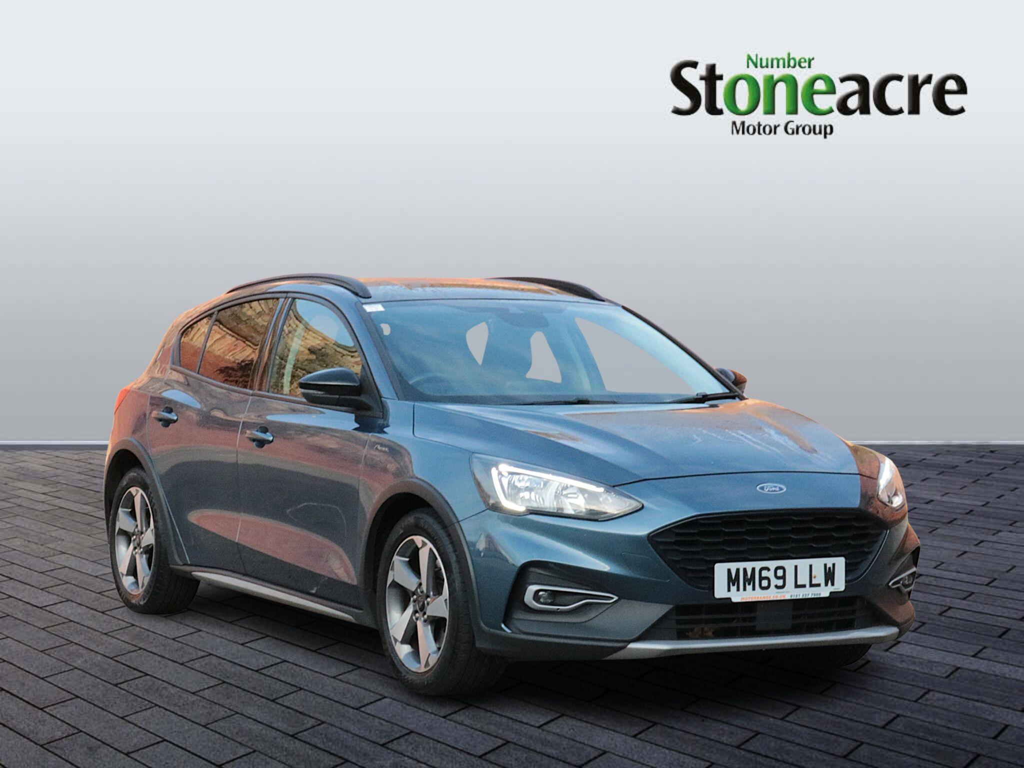 Ford Focus 1.0 EcoBoost 125 Active 5dr MM69LLW Image 1