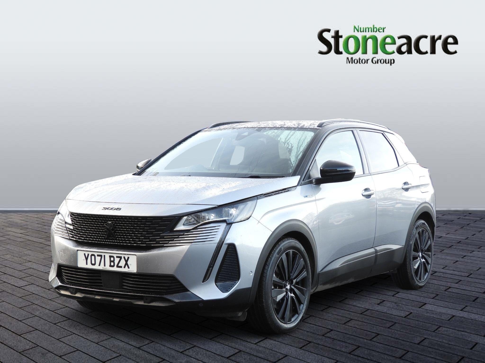 Peugeot 3008 Plug-in Hybrid 1.6 Hybrid4 300 GT Premium 5dr e-EAT8 YO71BZX Image 3