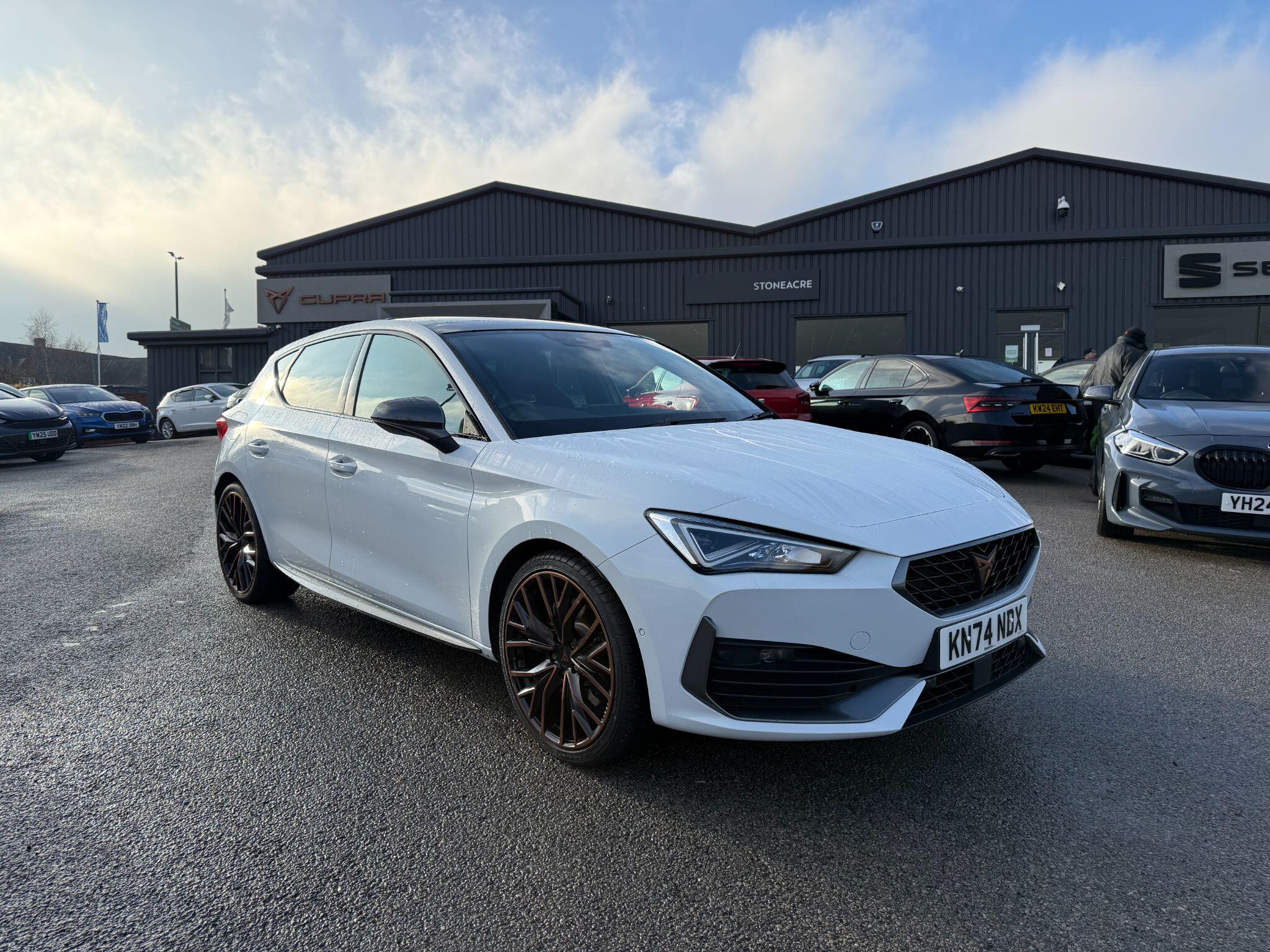 CUPRA Leon 1.4 eHybrid 12.8kWh VZ2 Design Edition DSG Euro 6 (s/s) 5dr KN74NDX Image 1