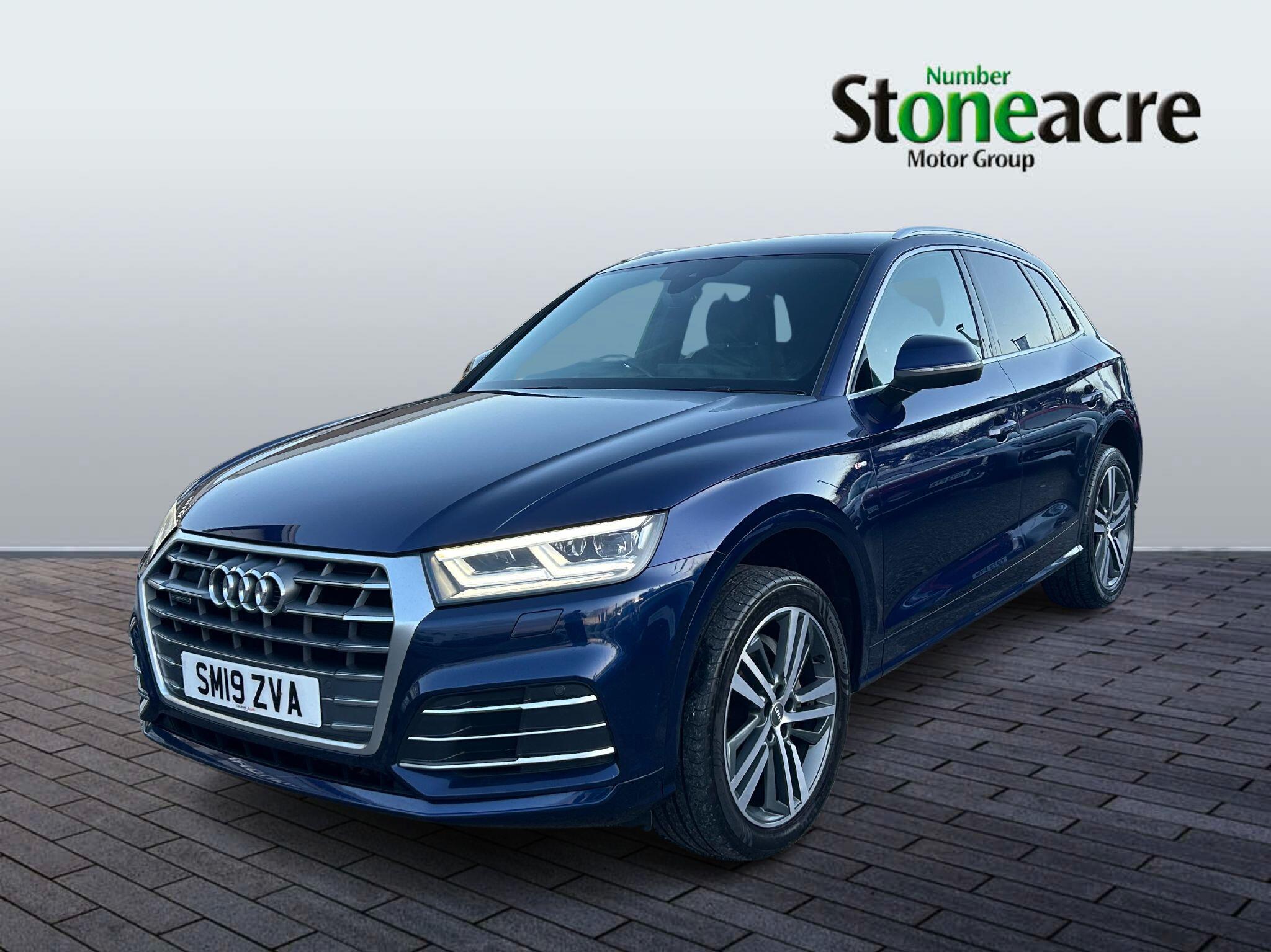Audi Q5 2.0 TDI 40 S line S Tronic quattro Euro 6 (s/s) 5dr SM19ZVA Image 3