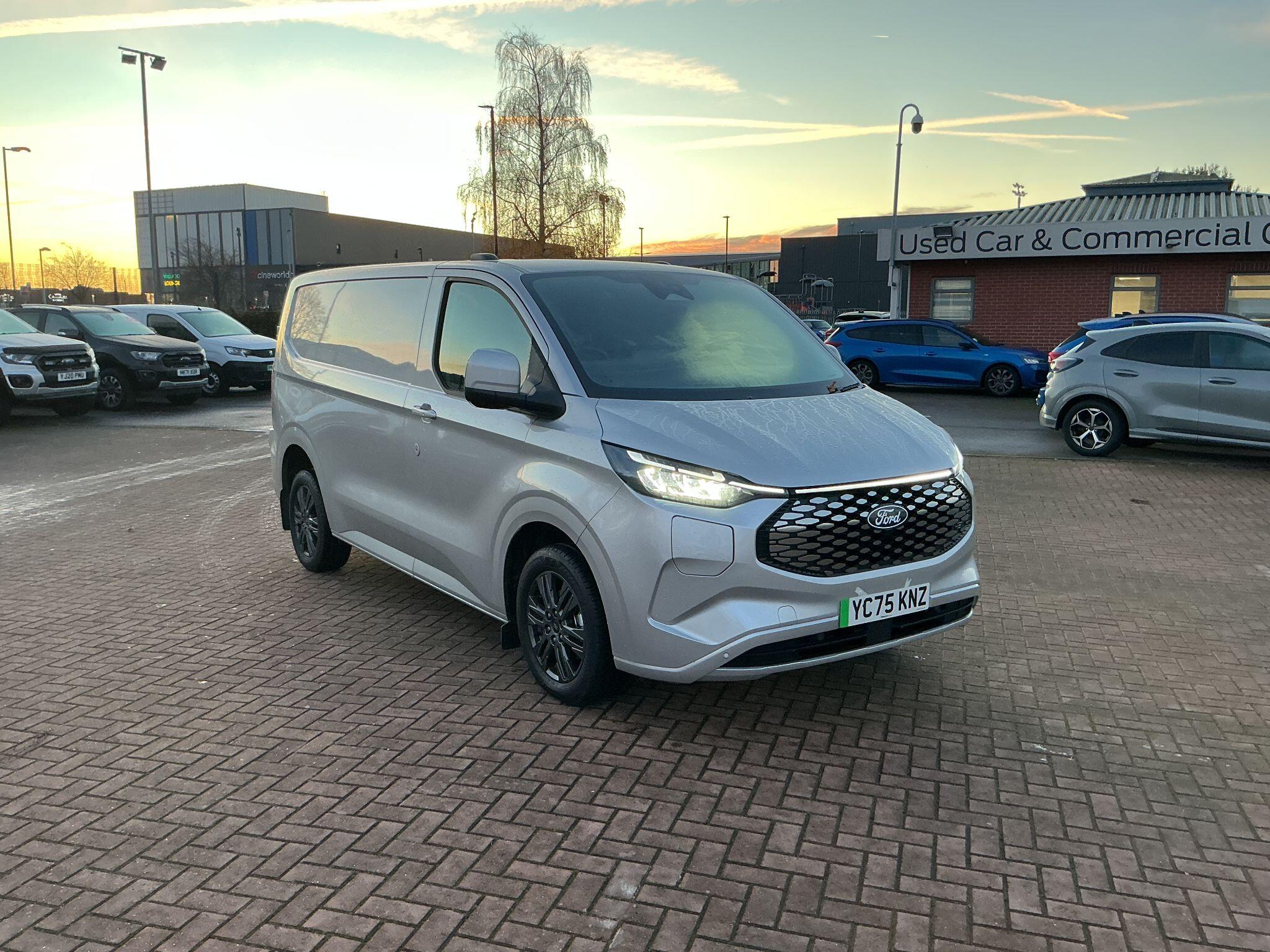 Ford E-Transit Custom