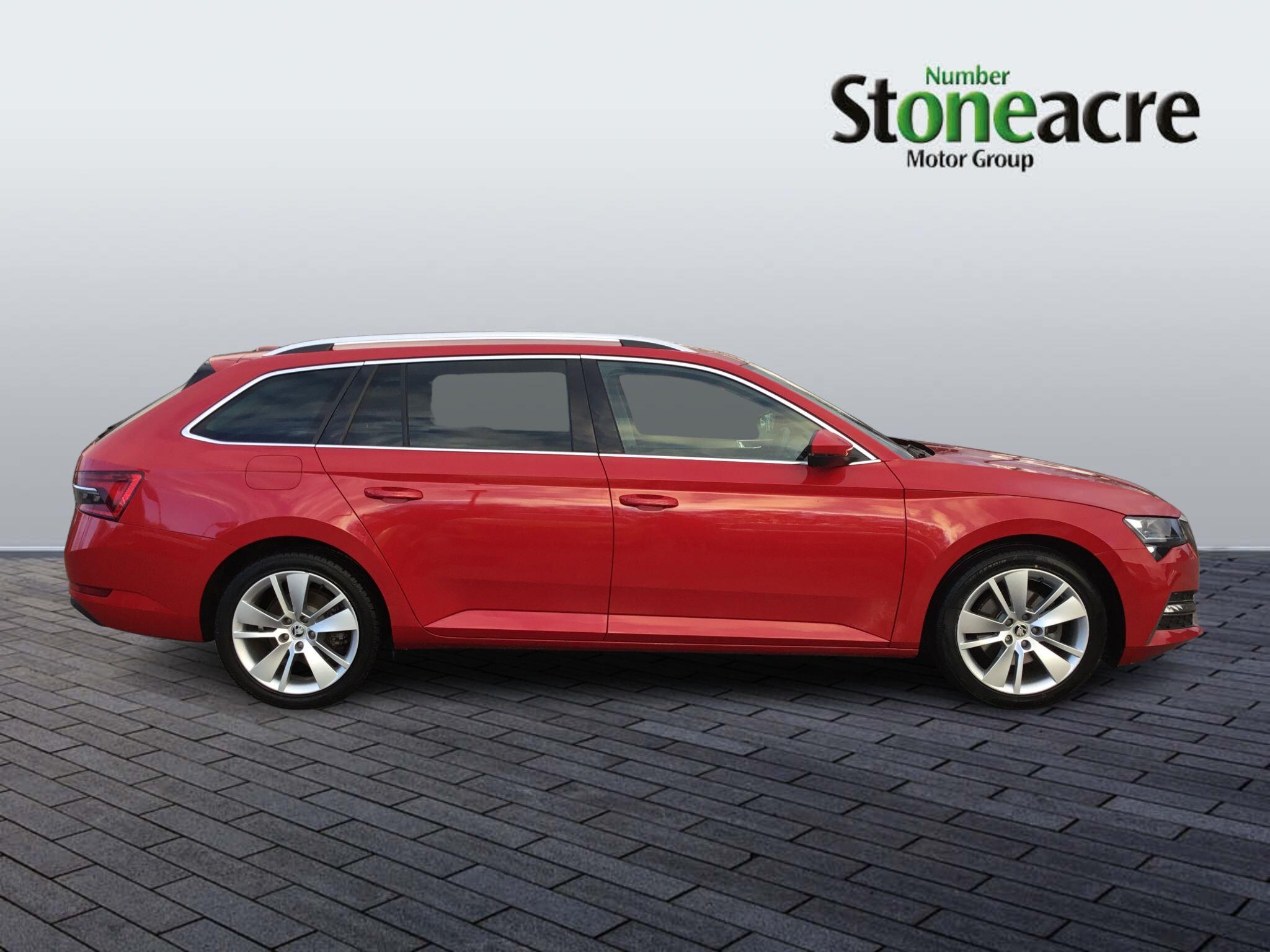 Skoda Superb 1.4 TSI iV 13kWh SE L DSG Euro 6 (s/s) 5dr LR70RWY Image 2