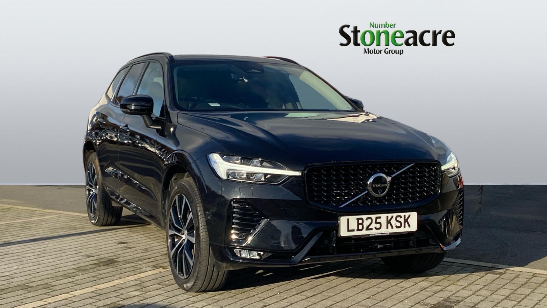 Volvo XC60 2.0 B5 MHEV Ultra Dark Auto AWD Euro 6 (s/s) 5dr LB25KSK Image 1