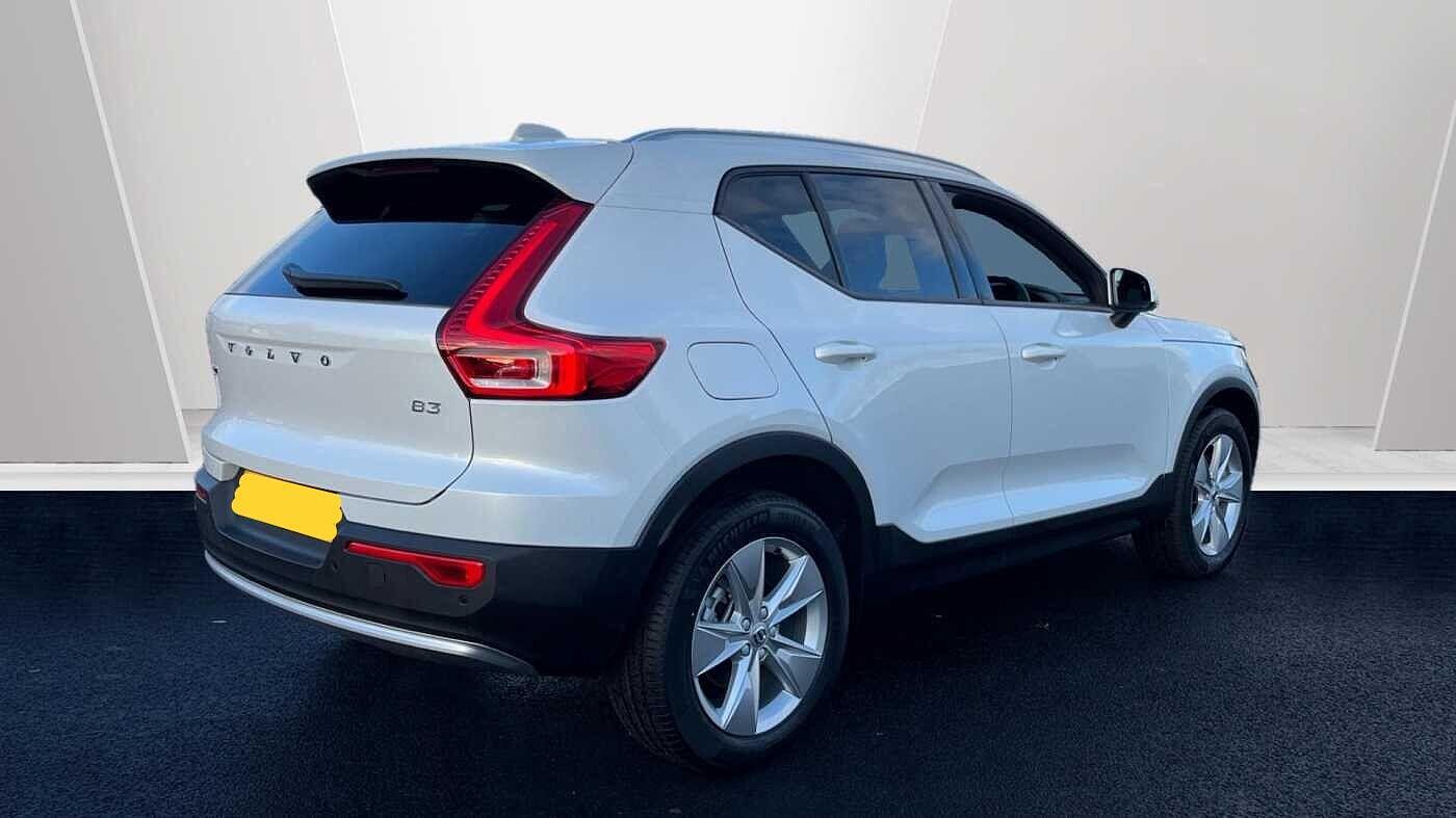 Volvo XC40 Core B3 (163 hp) Auto NA75GNZ Image 2
