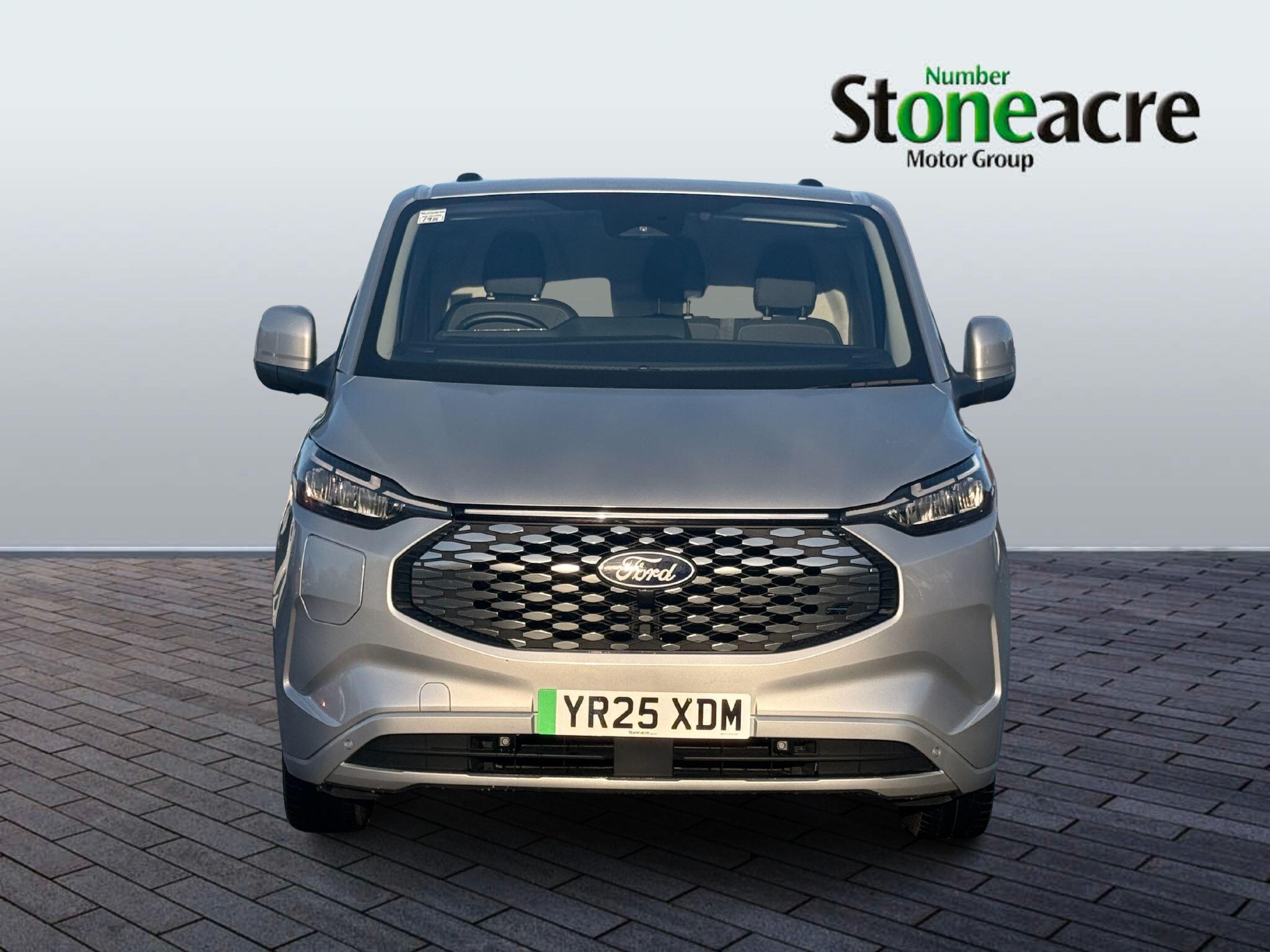 Ford E-Transit Custom Image 2