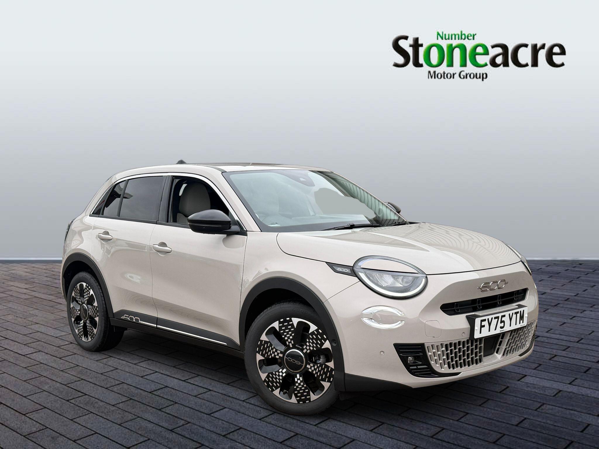 Fiat 600e New Fiat 600e La Prima 54kwh 154hp FY75YTM Image 1