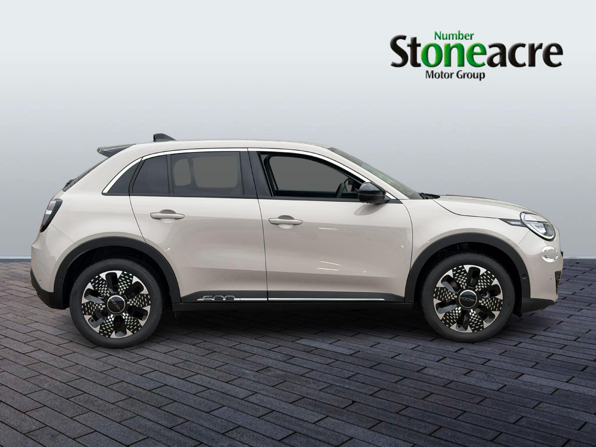 Fiat 600e New Fiat 600e La Prima 54kwh 154hp FY75YTM Image 2