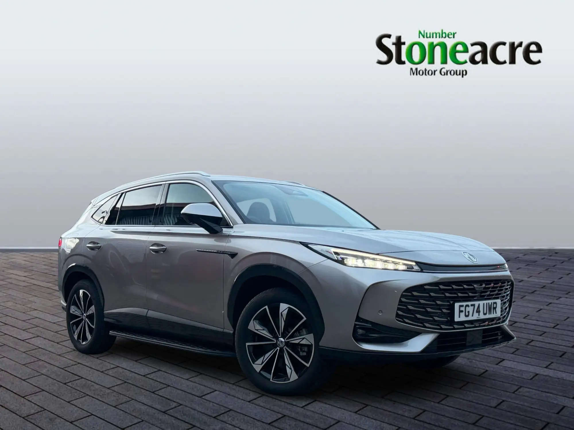 MG HS Plug-In Hybrid 1.5 T-GDI 24.7 kWh Trophy Auto Euro 6 (s/s) 5dr FG74UWR Image 1