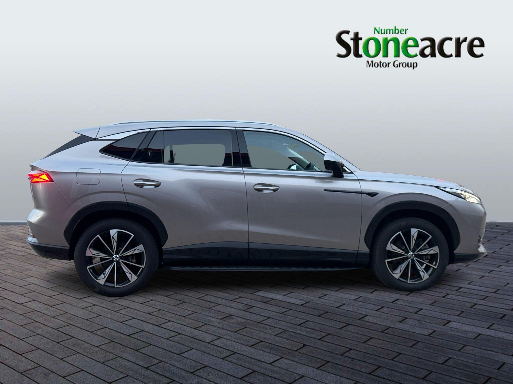 MG HS Plug-In Hybrid 1.5 T-GDI 24.7 kWh Trophy Auto Euro 6 (s/s) 5dr FG74UWR Image 2