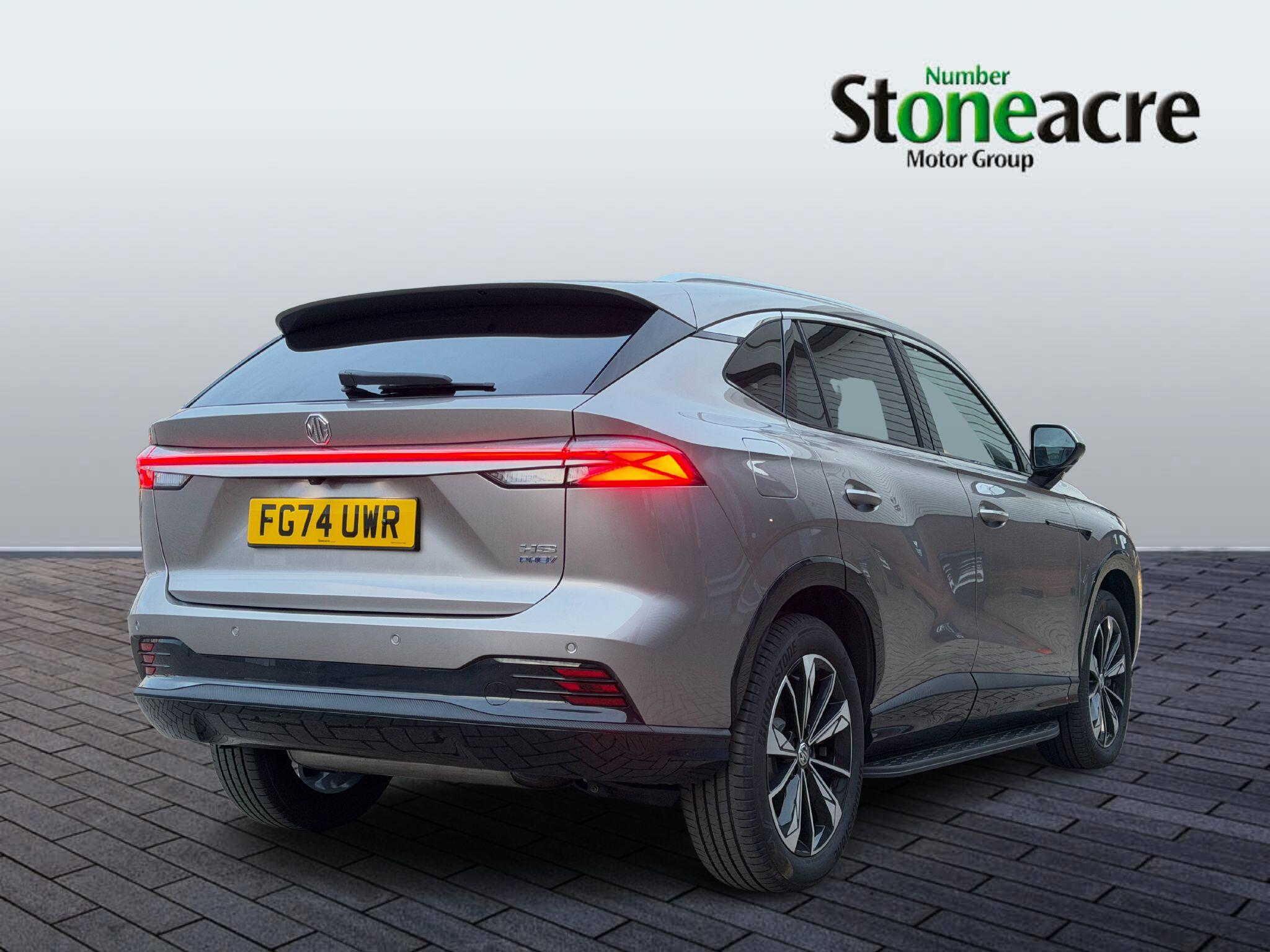 MG HS Plug-In Hybrid 1.5 T-GDI 24.7 kWh Trophy Auto Euro 6 (s/s) 5dr FG74UWR Image 3