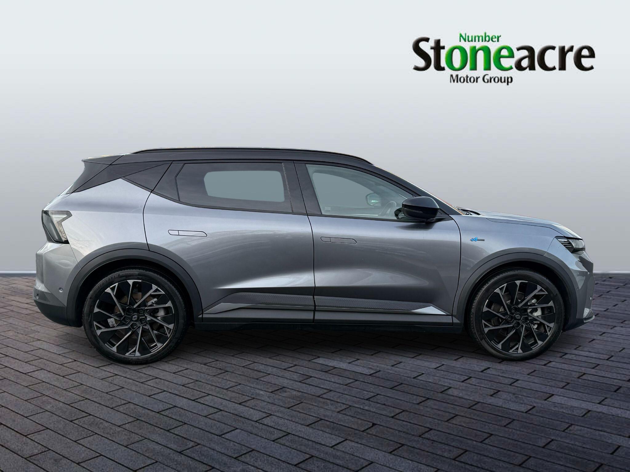 Renault Scenic E-TECH long range 87kWh techno esprit Alpine Auto 5dr YR75ONN Image 2