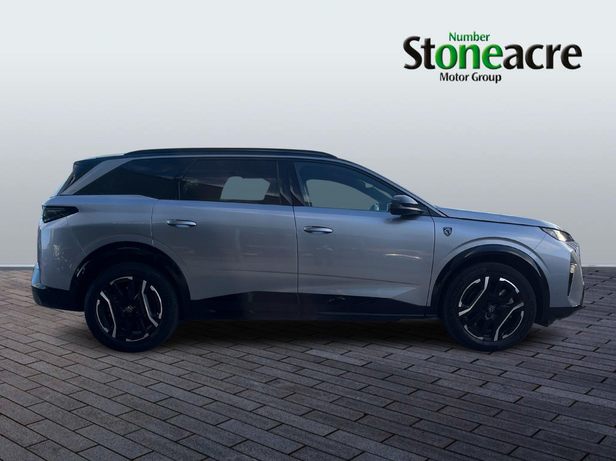 Peugeot E-5008 73kWh GT Auto 5dr PJ25HUU Image 2