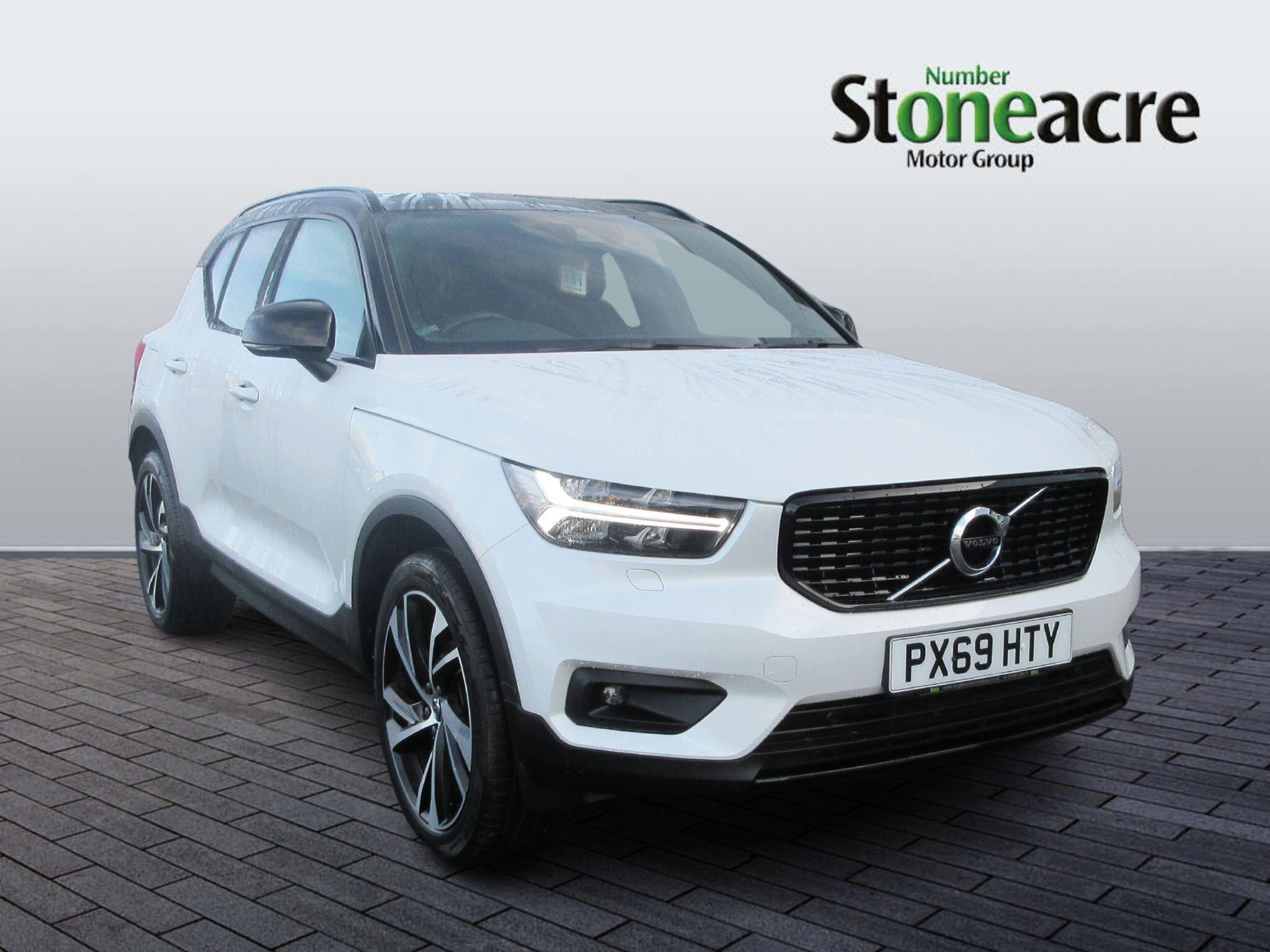Volvo XC40 1.5 T3 R-Design Pro Euro 6 (s/s) 5dr PX69HTY Image 1