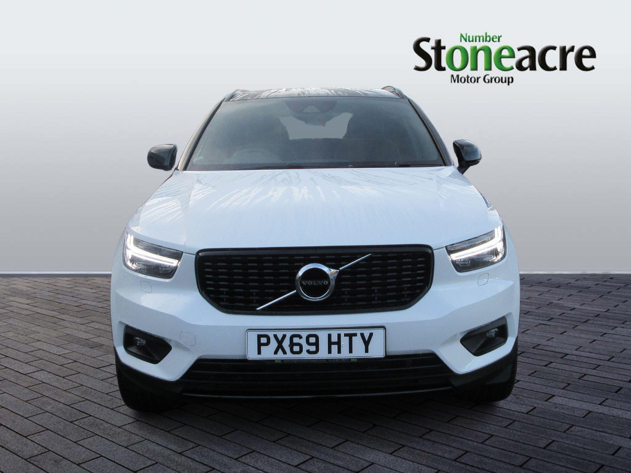 Volvo XC40 1.5 T3 R-Design Pro Euro 6 (s/s) 5dr PX69HTY Image 2