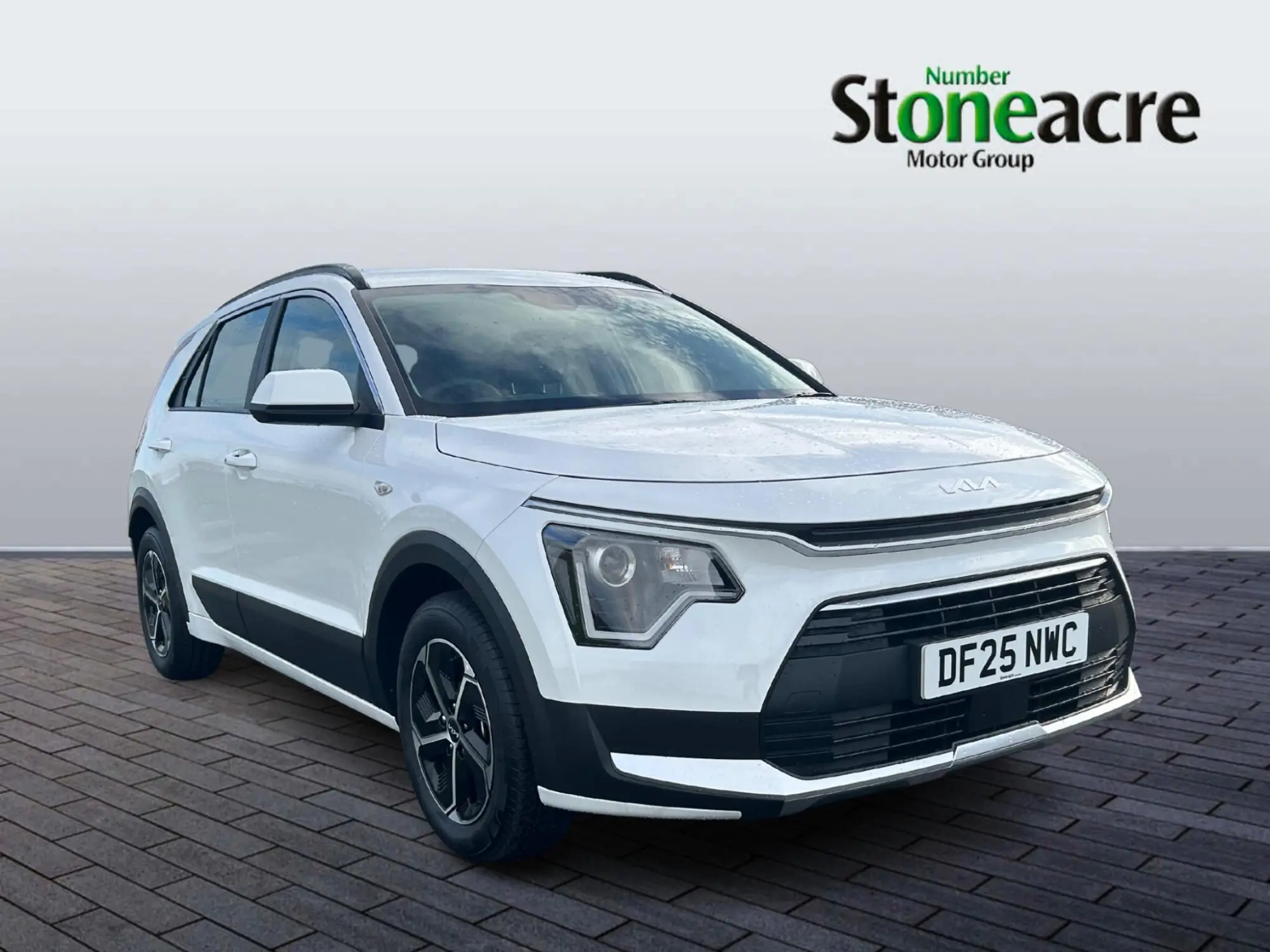 Kia Niro 1.6h GDi 2 DCT Euro 6 (s/s) 5dr DF25NWC Image 1