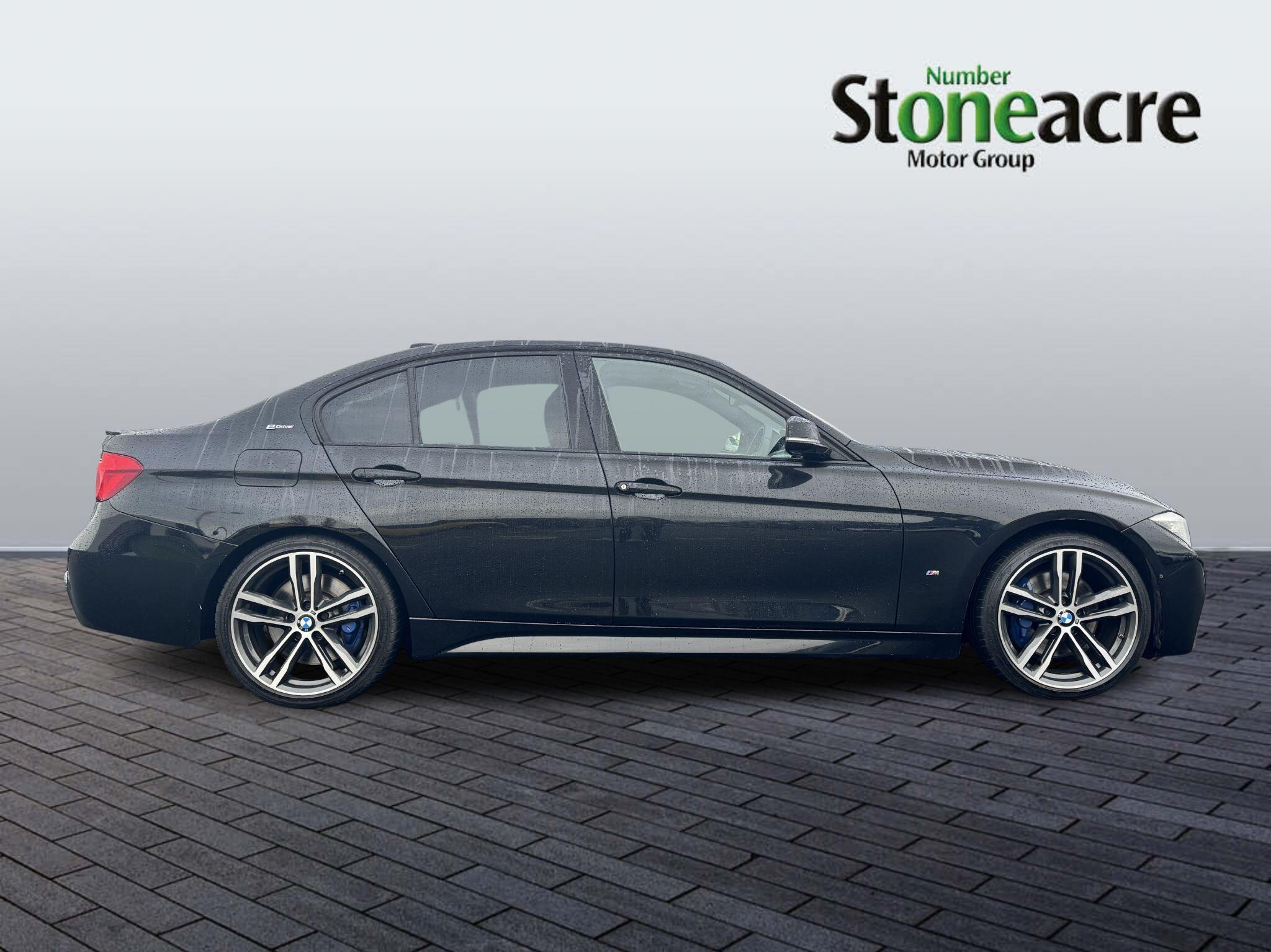 BMW 3 Series 330e M Sport Shadow Edition 4dr Step Auto AK18NLE Image 2